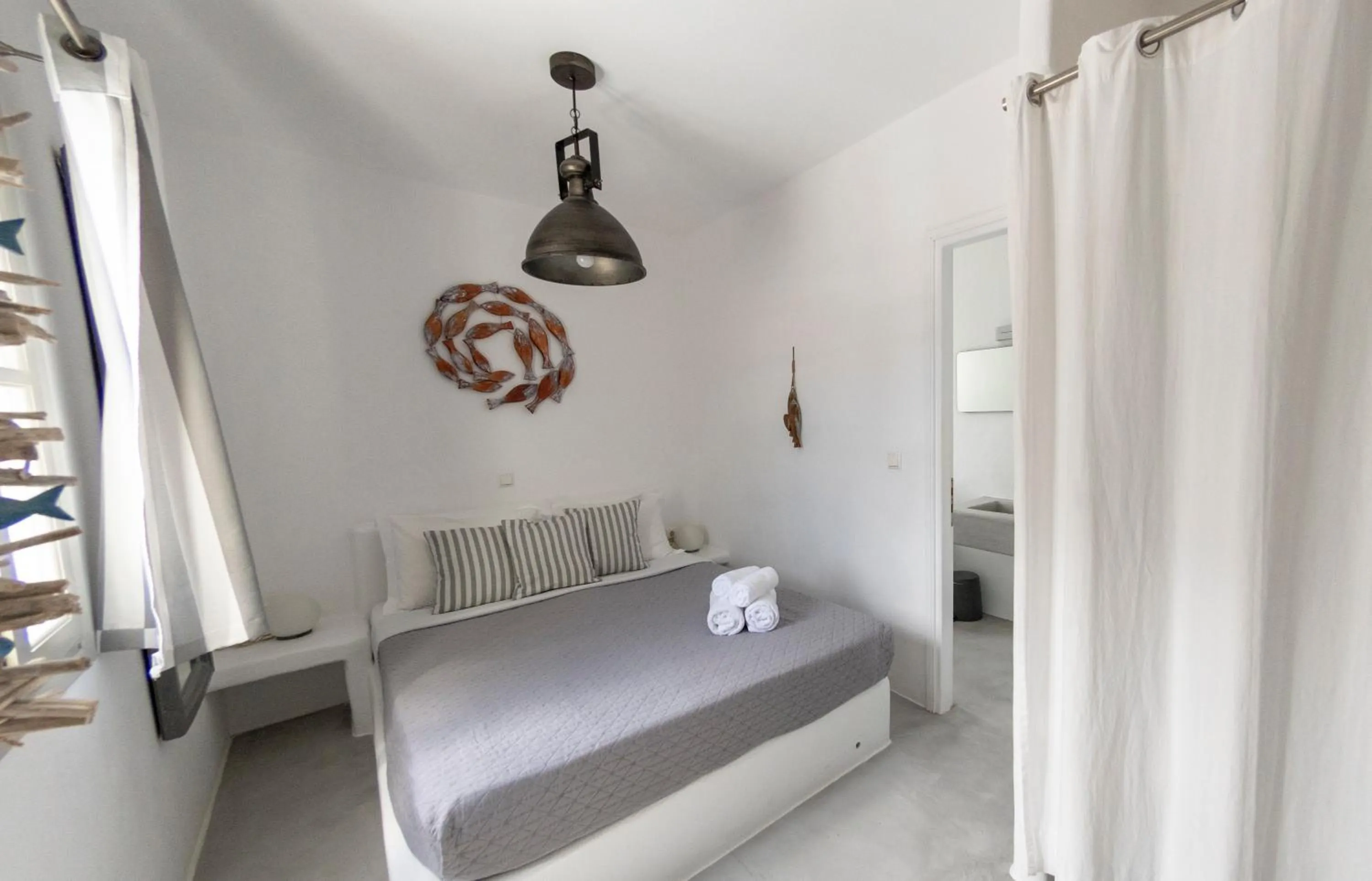 Photo of the whole room, Bed in Anemoi Resort