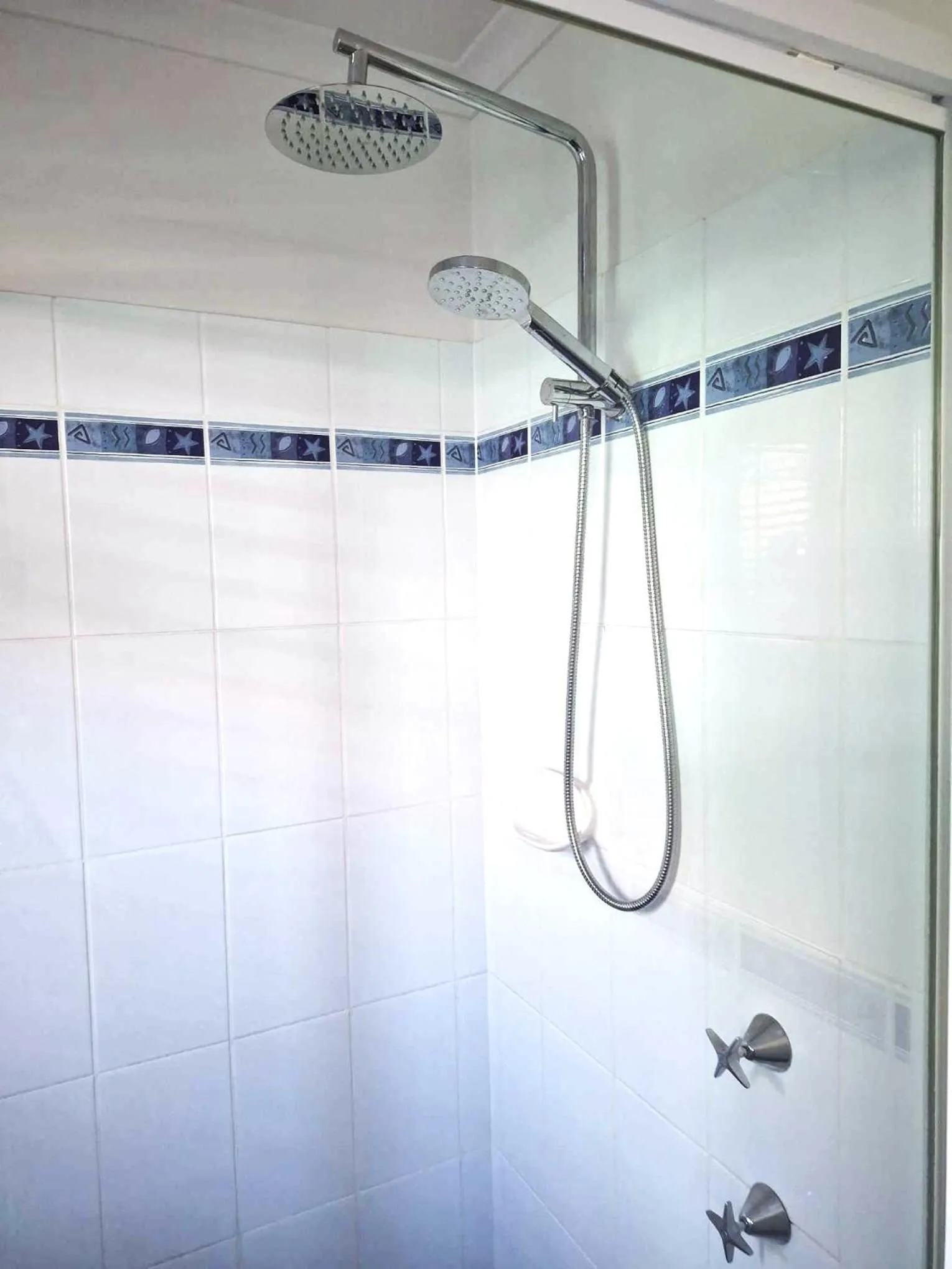 Shower in Central Studio Accommodation