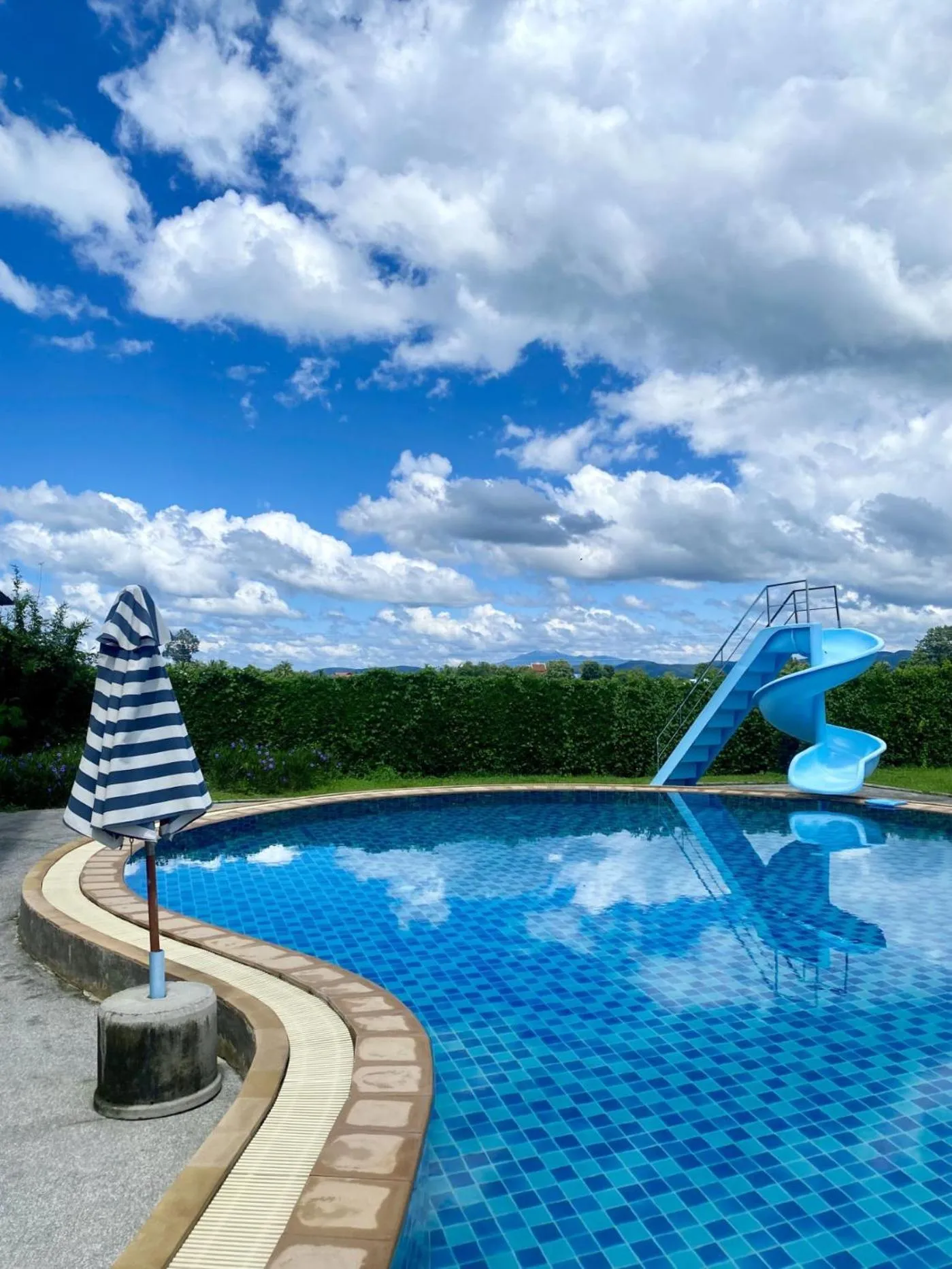 Swimming pool in Maerim Villa&Pool