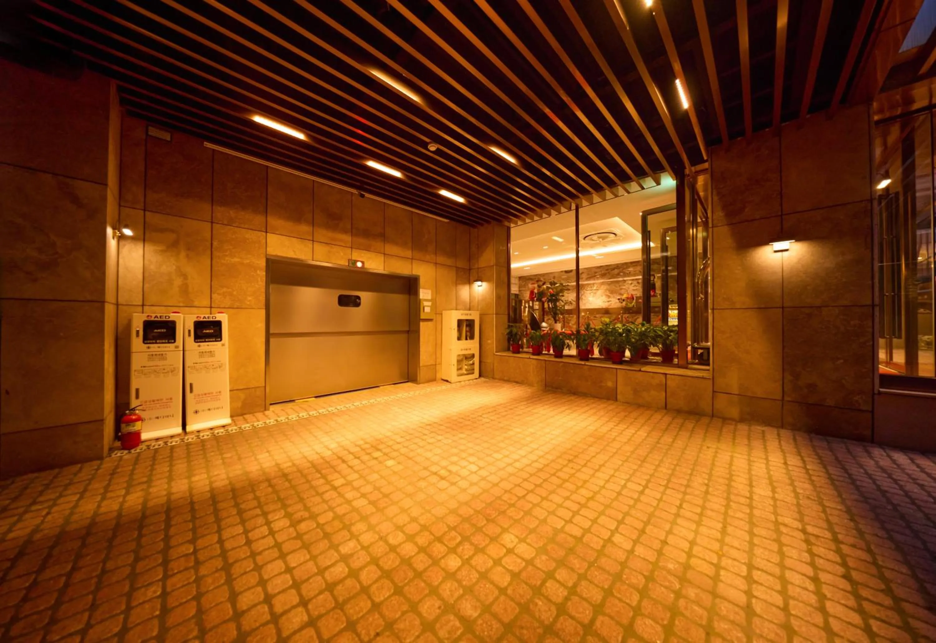 Parking in Capace Hotel Gangnam