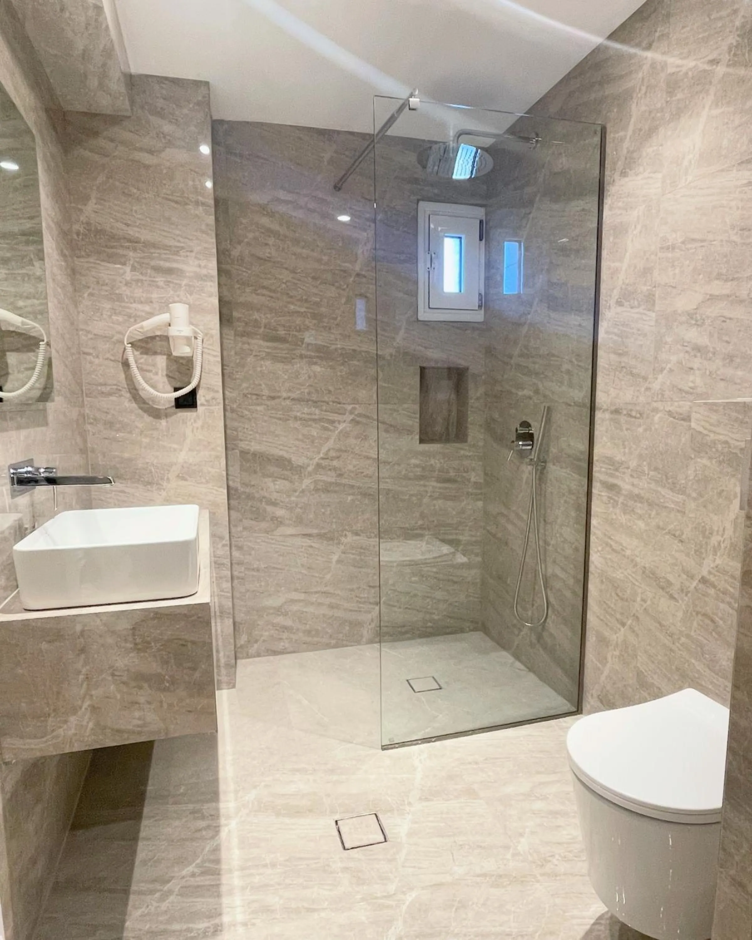 Shower in Filippos Hotel