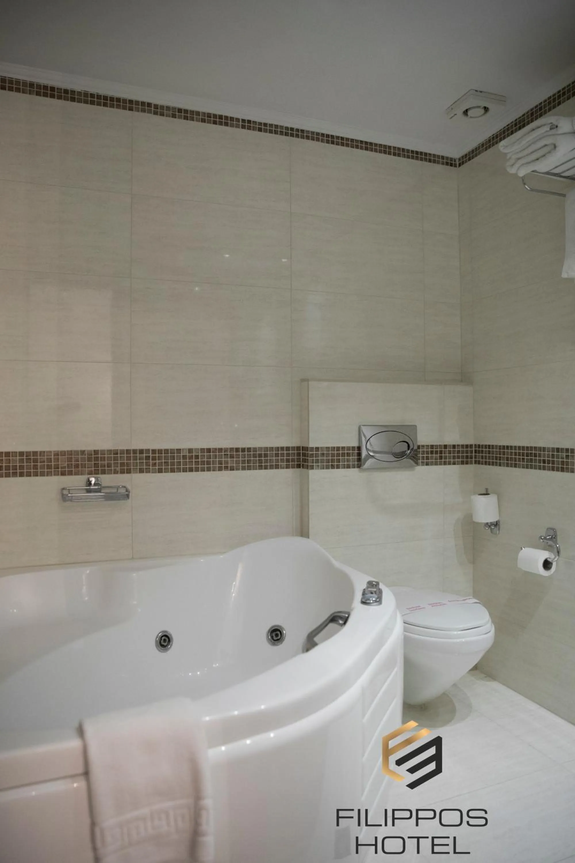 Bath in Filippos Hotel