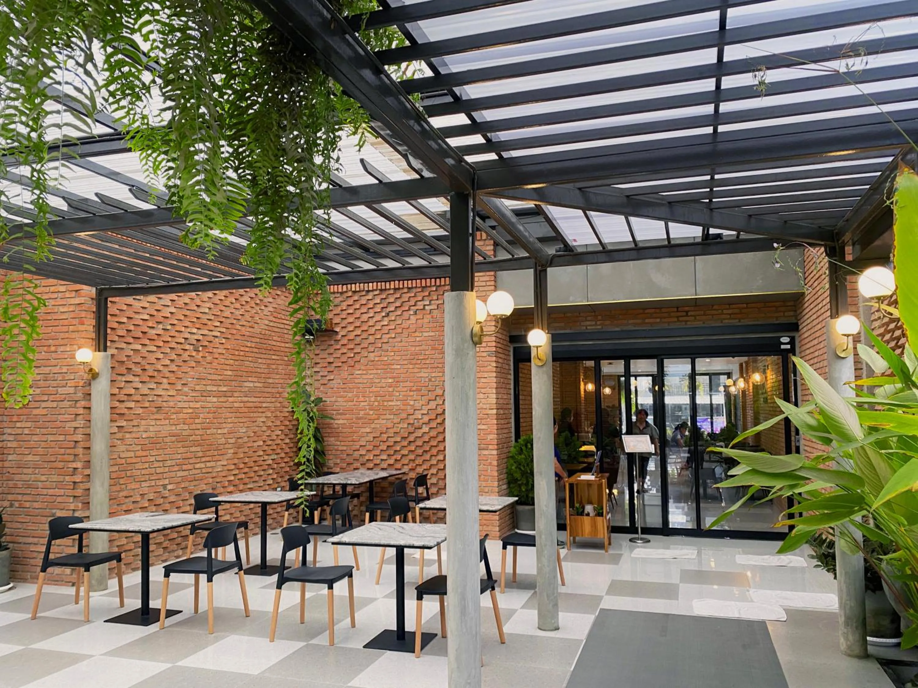 Restaurant/places to eat in The Coconut Hotel