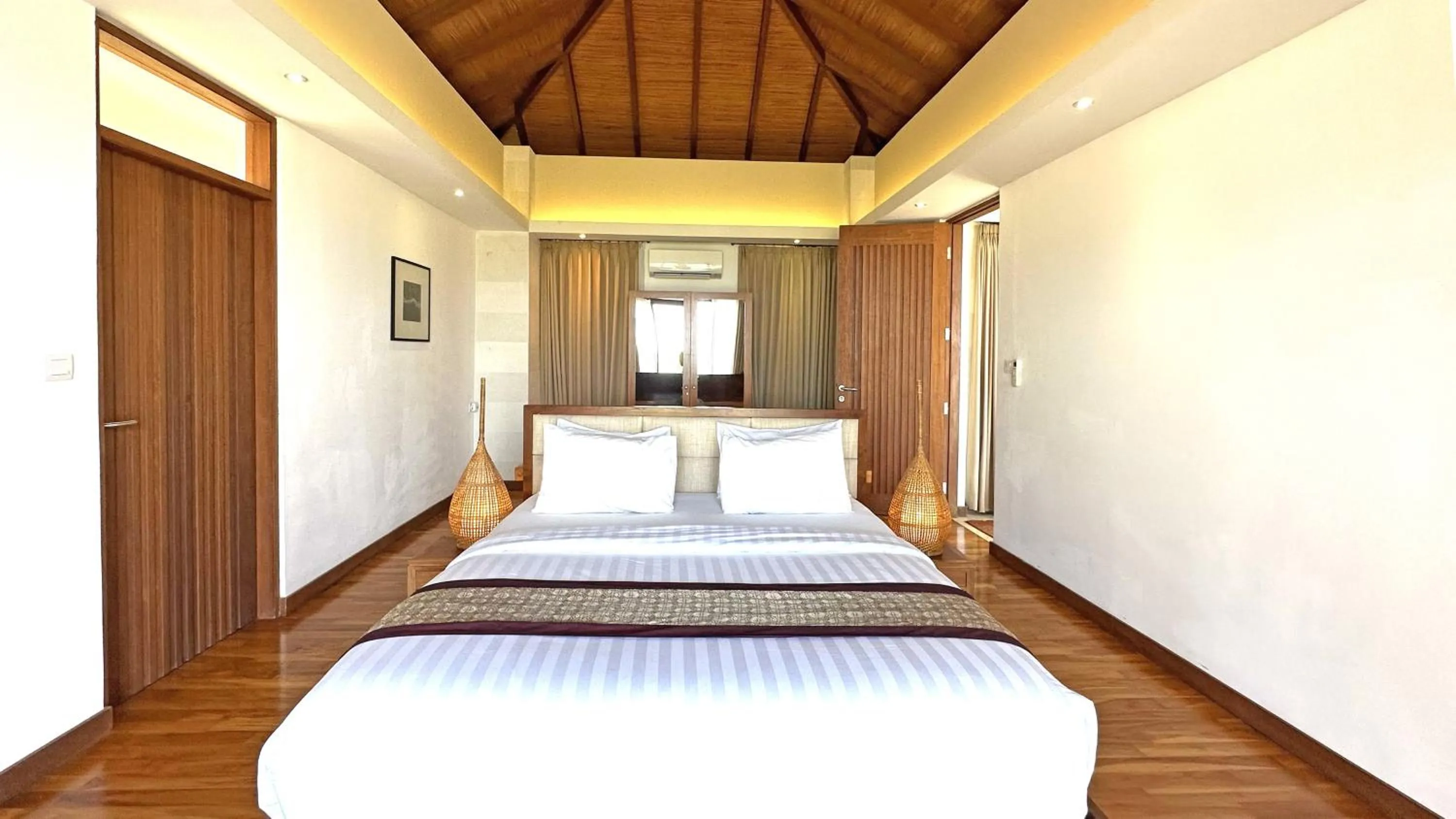 Bedroom, Bed in Vivo Villas - Villa Vivo