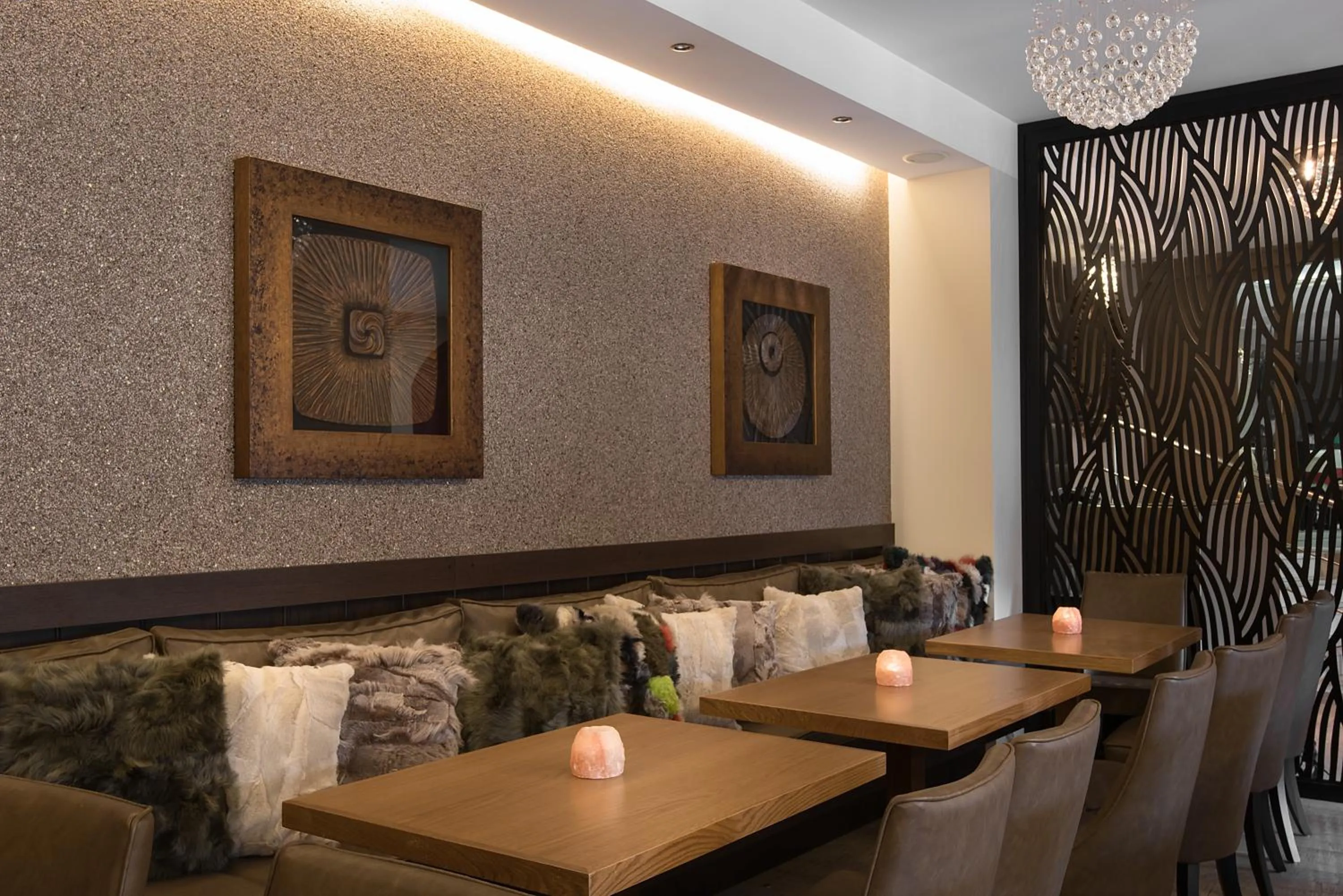 Lounge or bar in Kentrikon Hotel