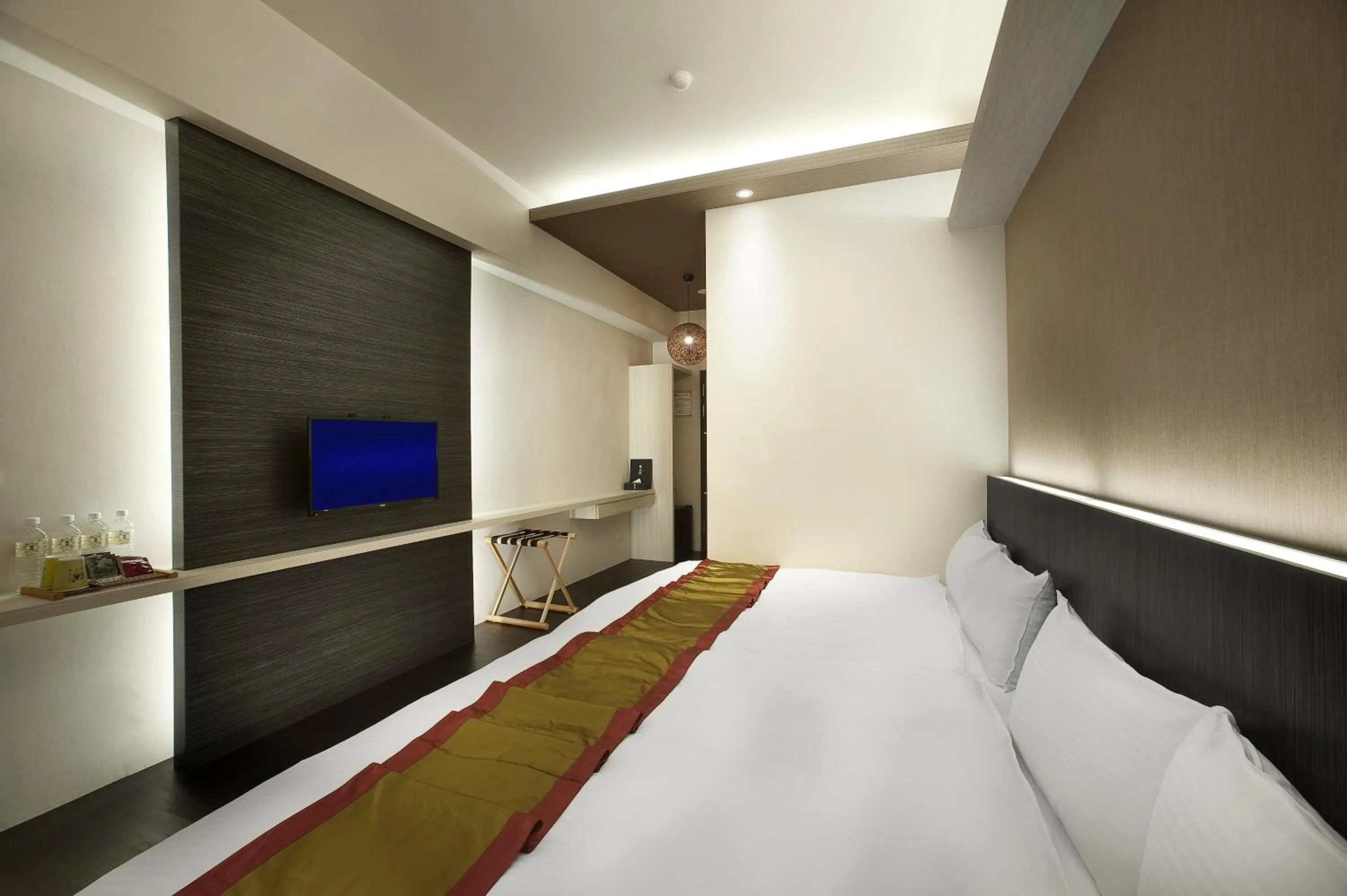 Bed in One Fukun Hotel