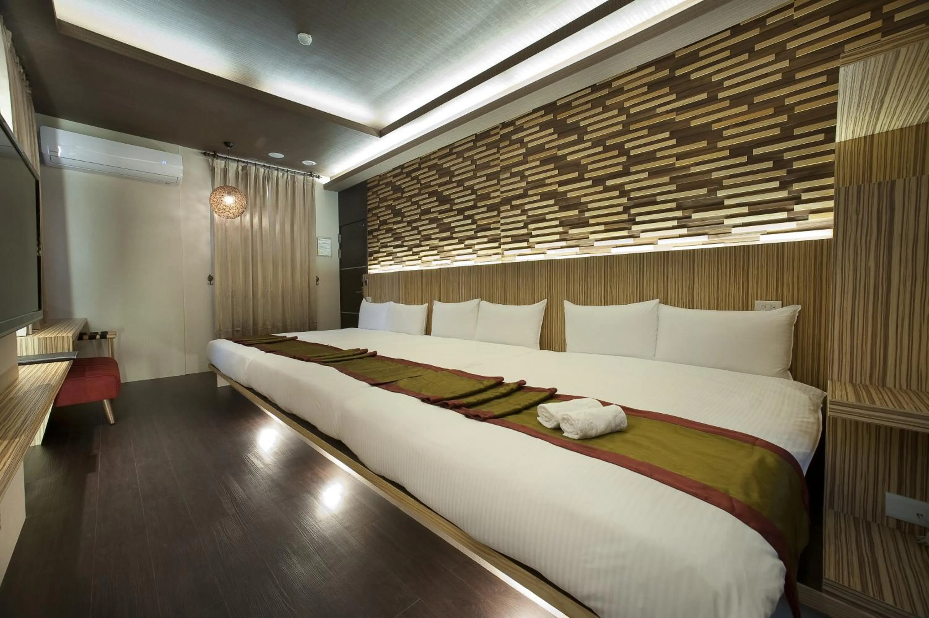 Photo of the whole room, Bed in One Fukun Hotel