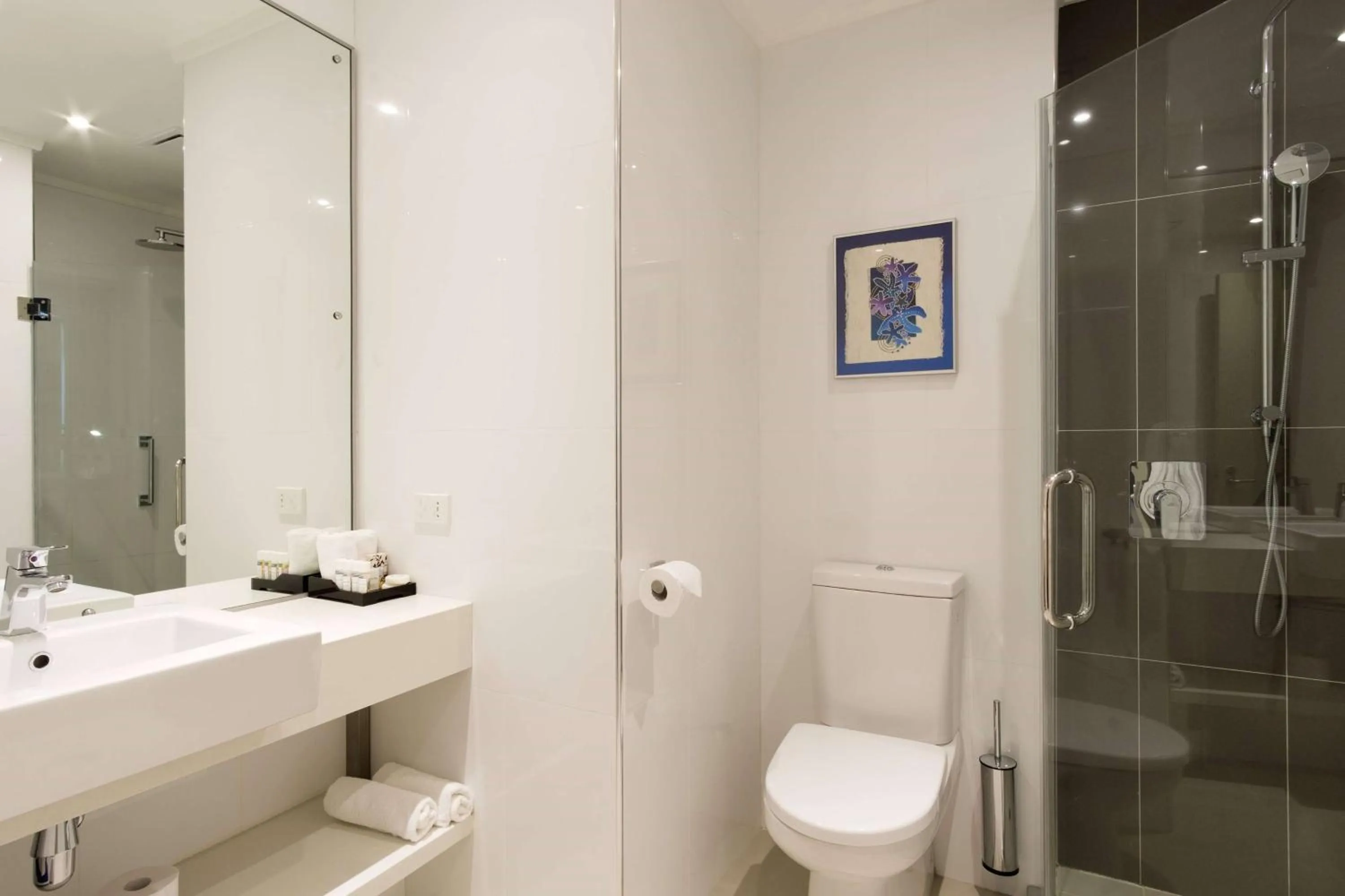 TV and multimedia in Ramada Suites by Wyndham Wailoaloa Beach Fiji