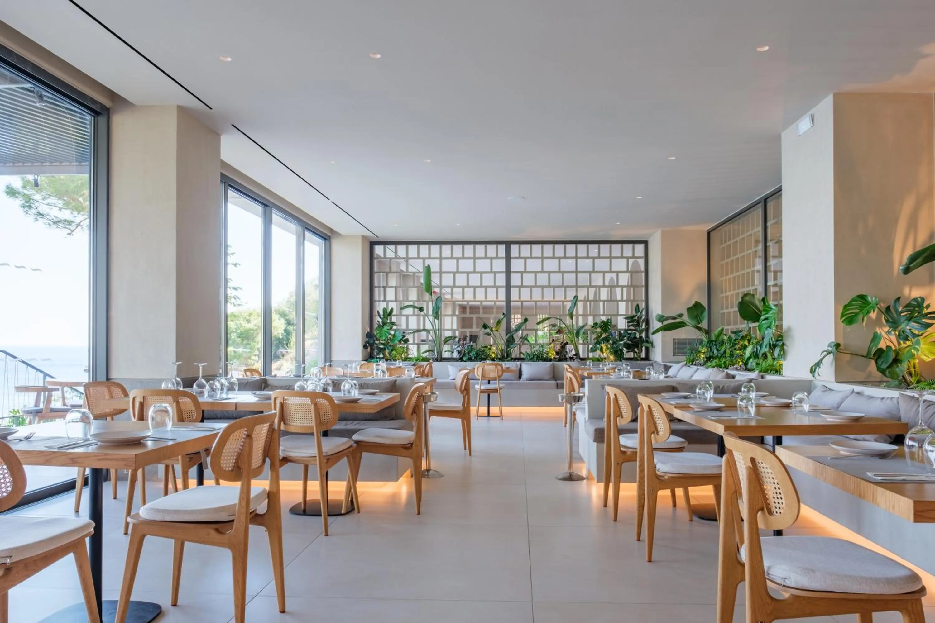 Restaurant/places to eat in Akrotiri Beach Resort & Spa - Adult Friendly