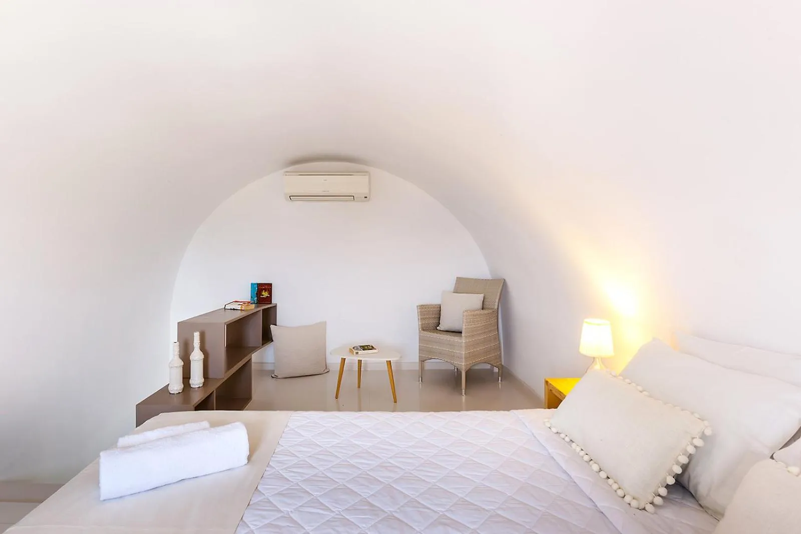 Bed in Memories Beach Hotel