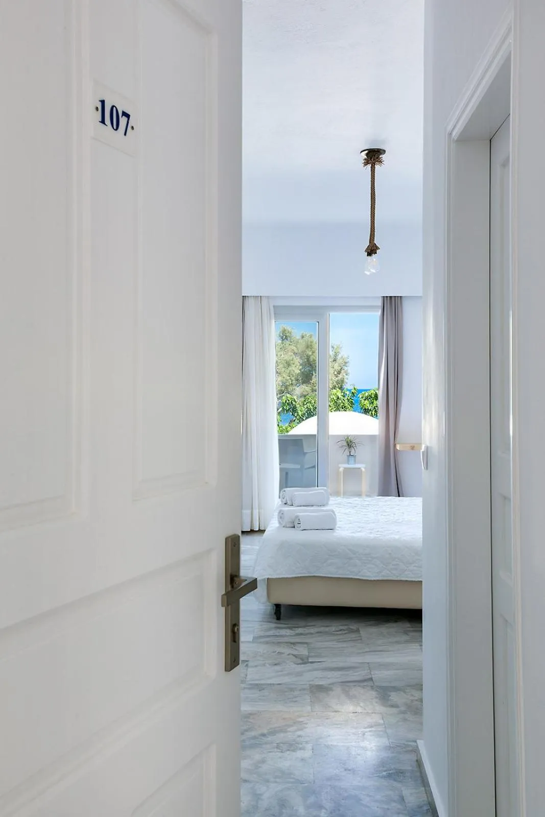 Bed in Memories Beach Hotel