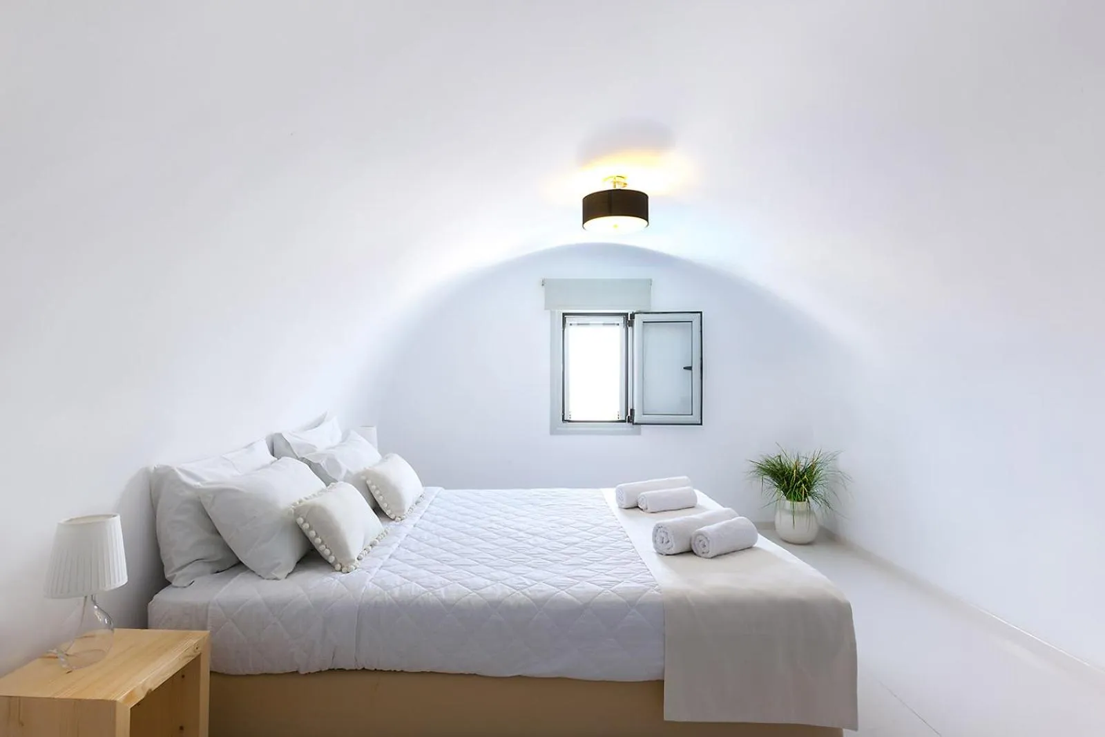 Bed in Memories Beach Hotel