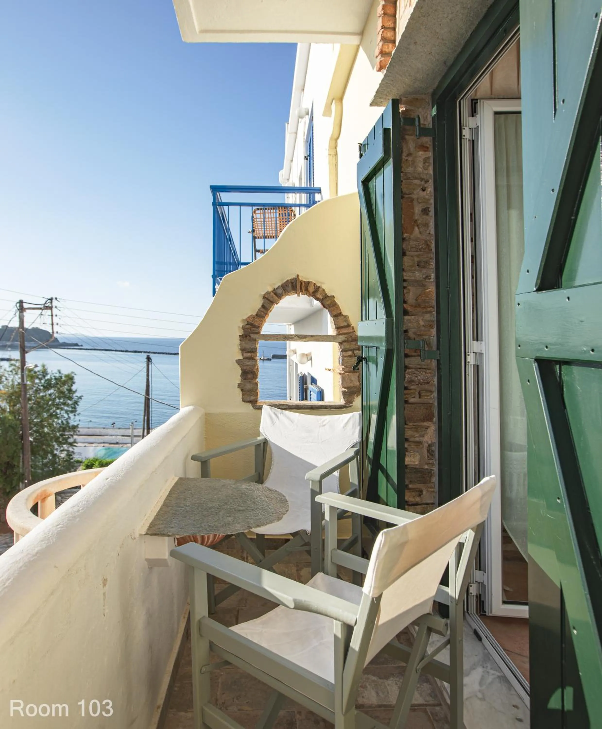 Property building in Voreades