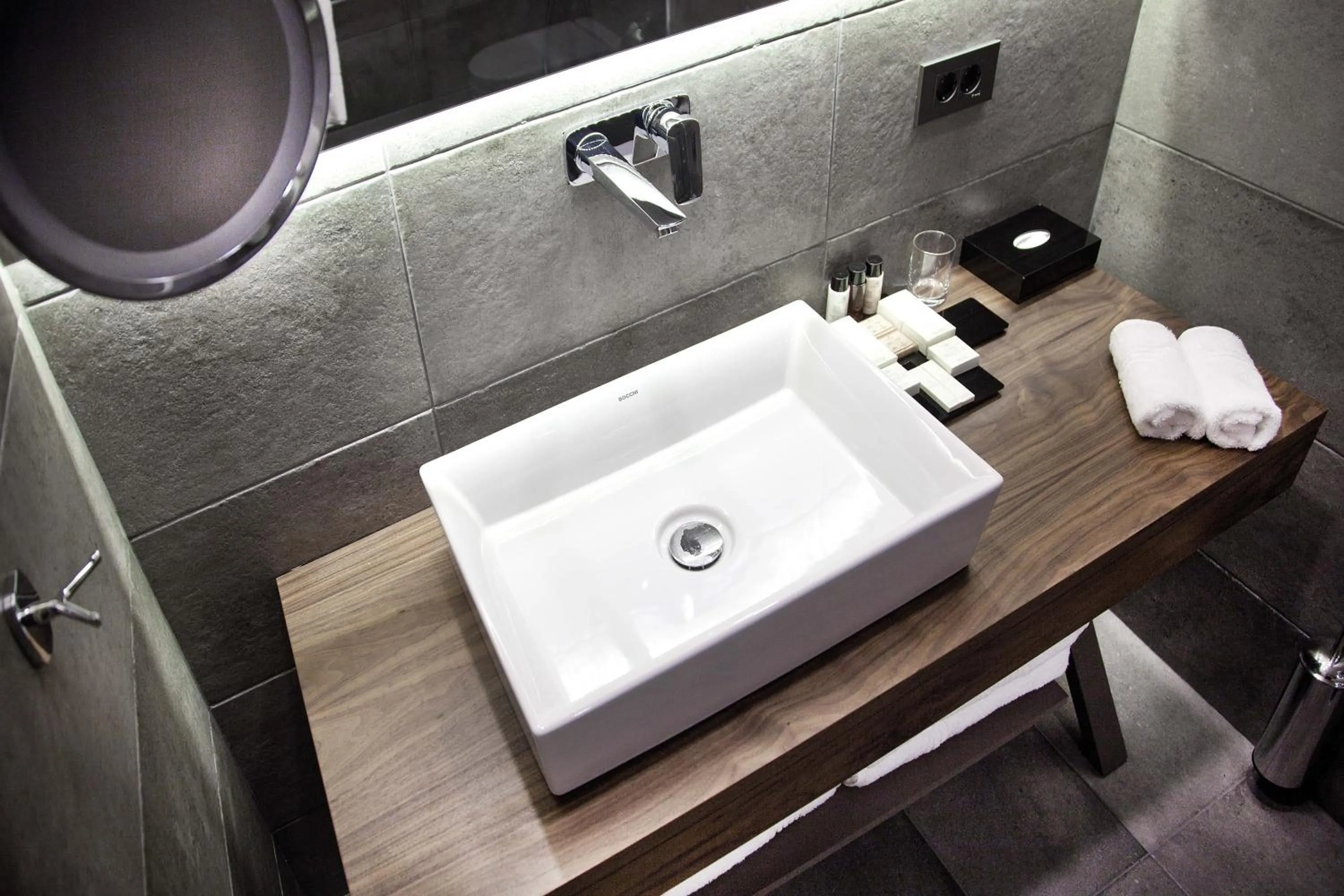 Bathroom in Casa Bianca Hotel