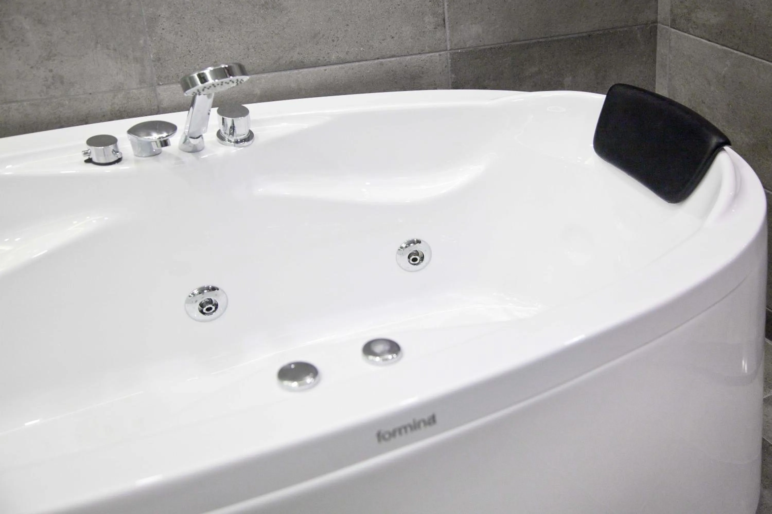 Bathroom in Casa Bianca Hotel