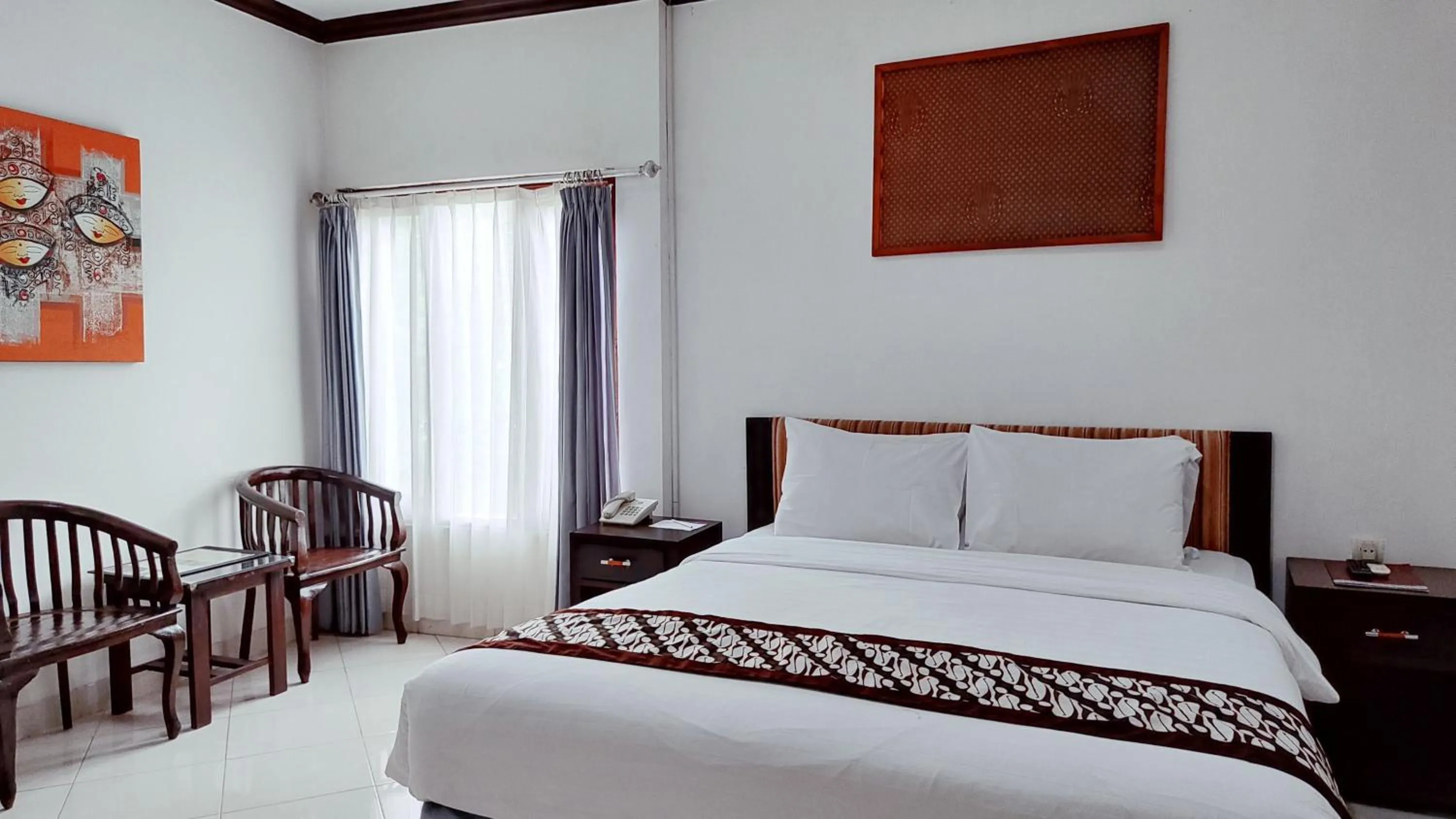 Bedroom in Paku Mas Hotel