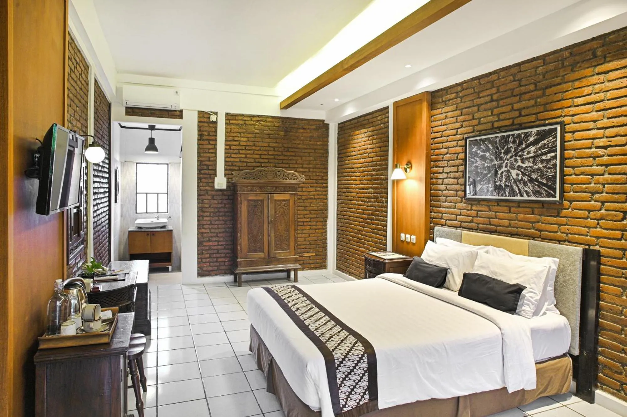 Bedroom in Paku Mas Hotel