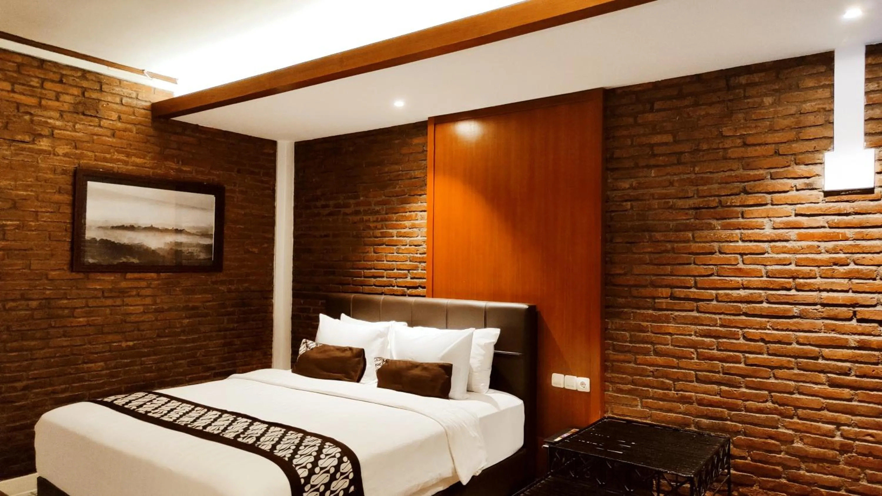 Bedroom in Paku Mas Hotel