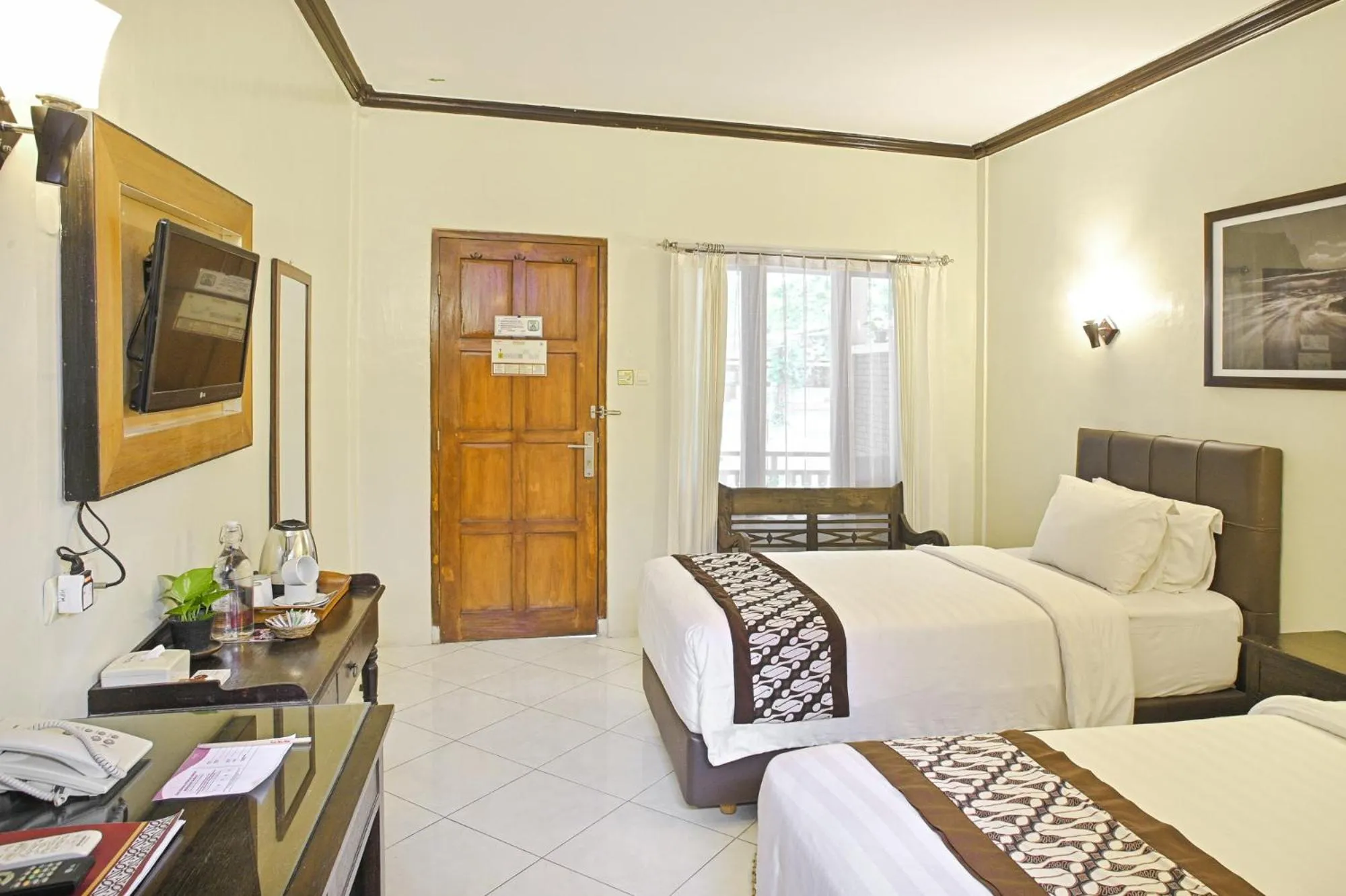 Bedroom in Paku Mas Hotel