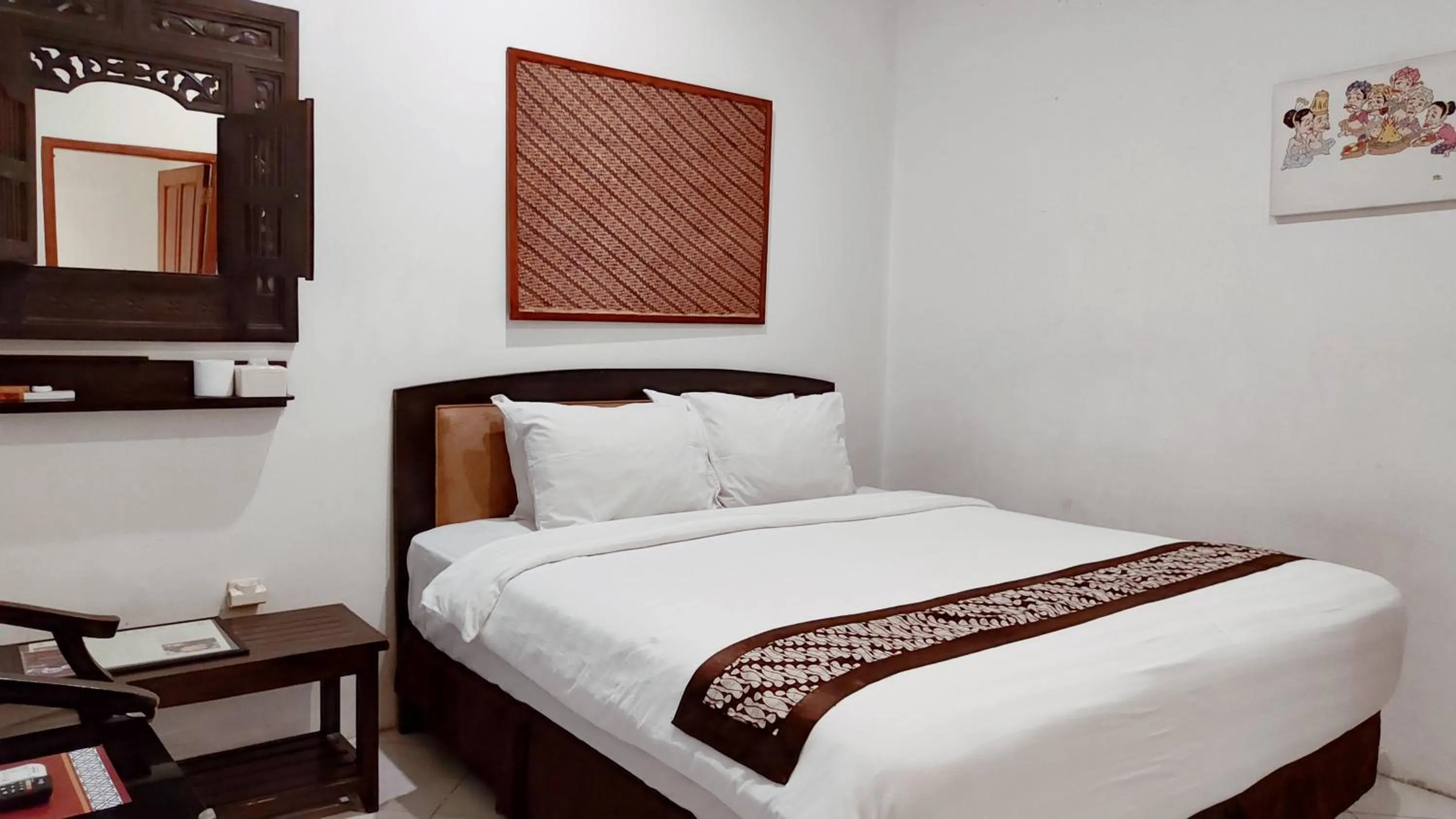 Bedroom in Paku Mas Hotel