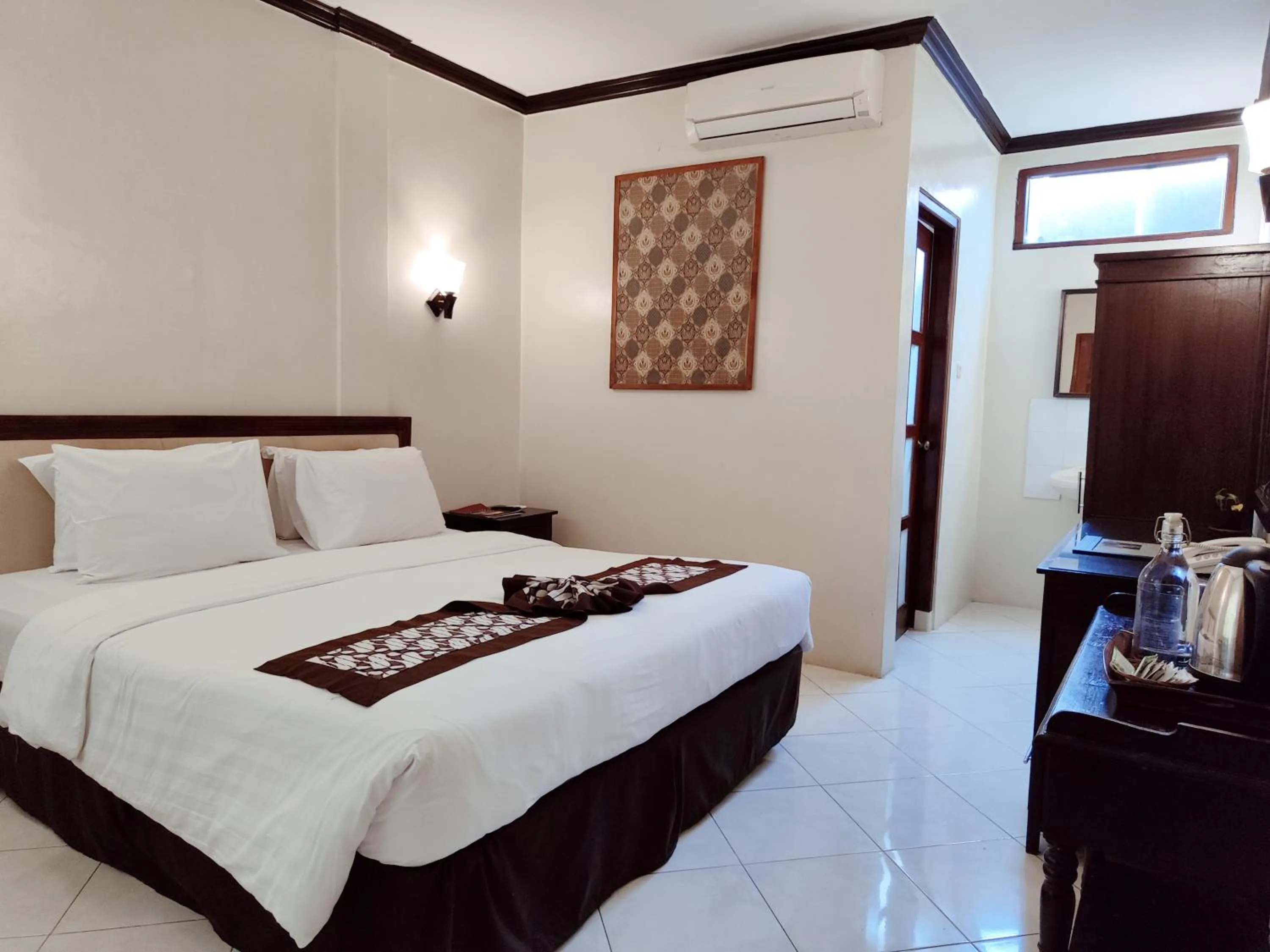 Bed in Paku Mas Hotel