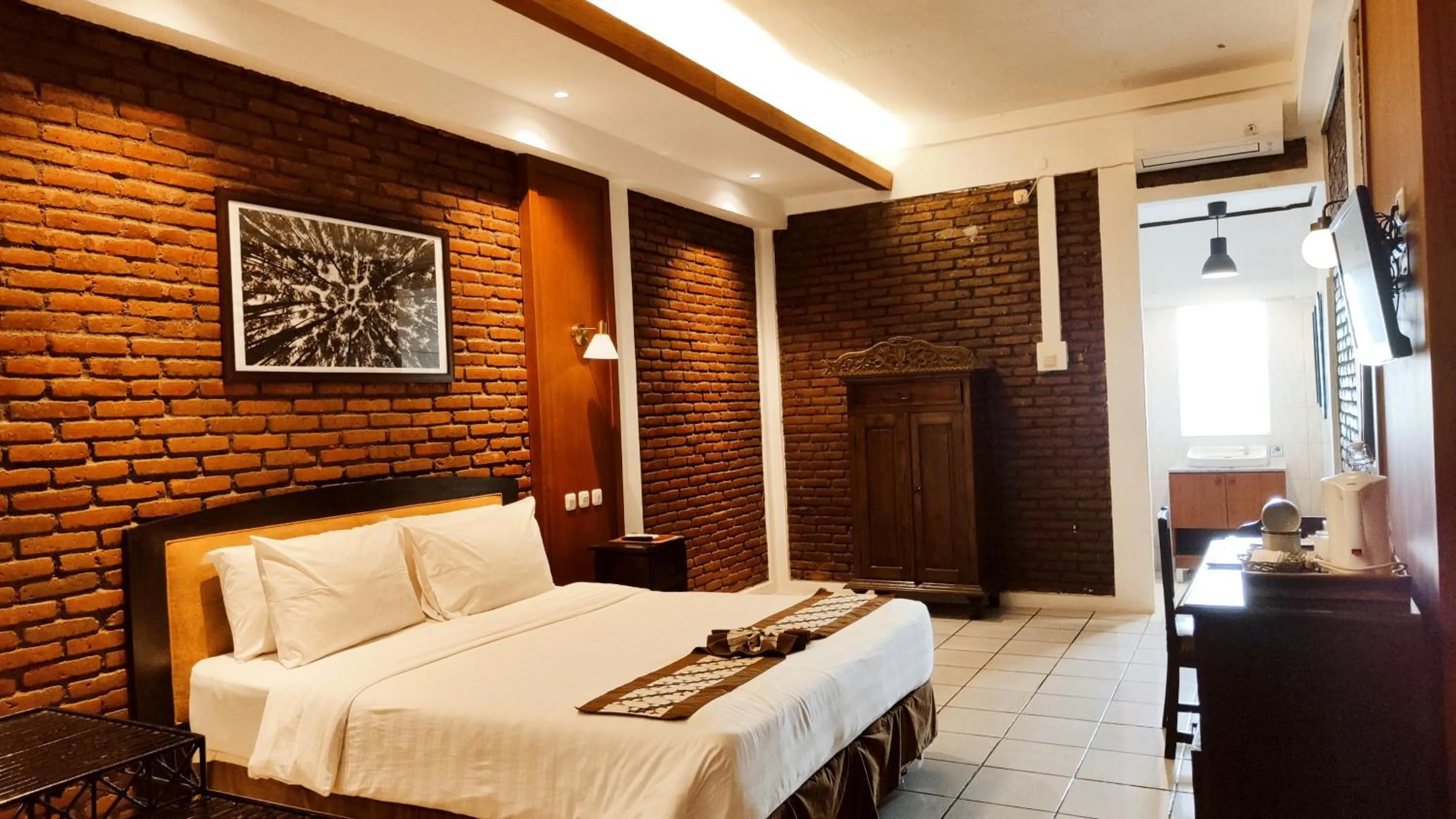 Bedroom in Paku Mas Hotel