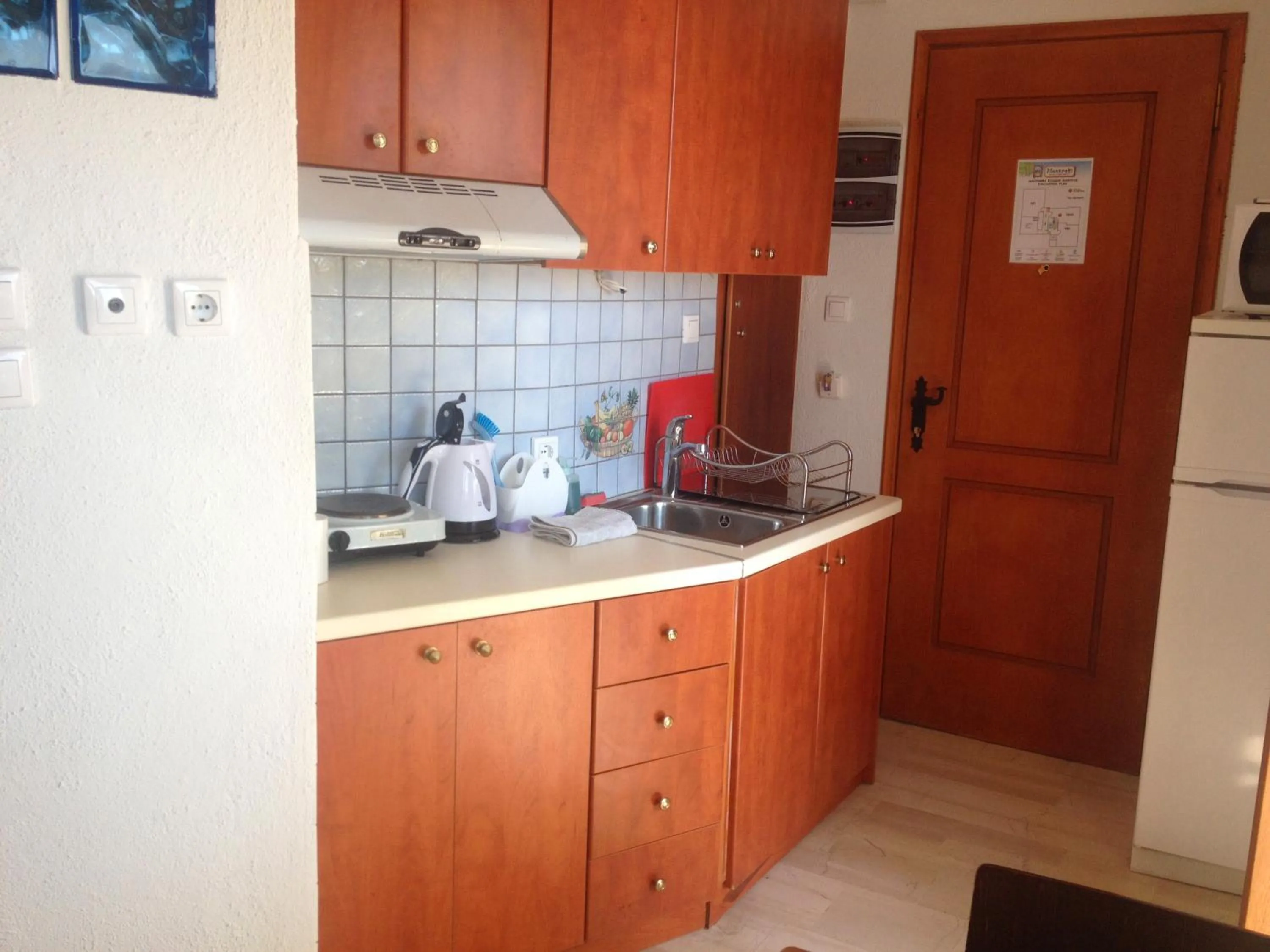 Coffee/tea facilities in Mantraki Hotel Apartments