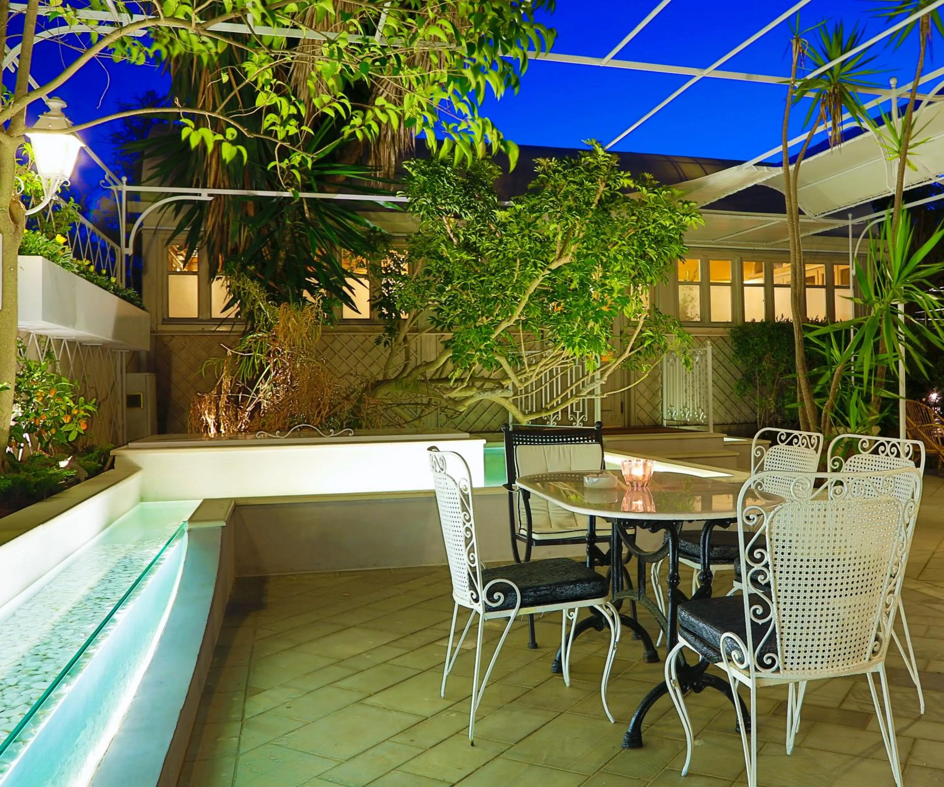 Garden in Bella Venezia