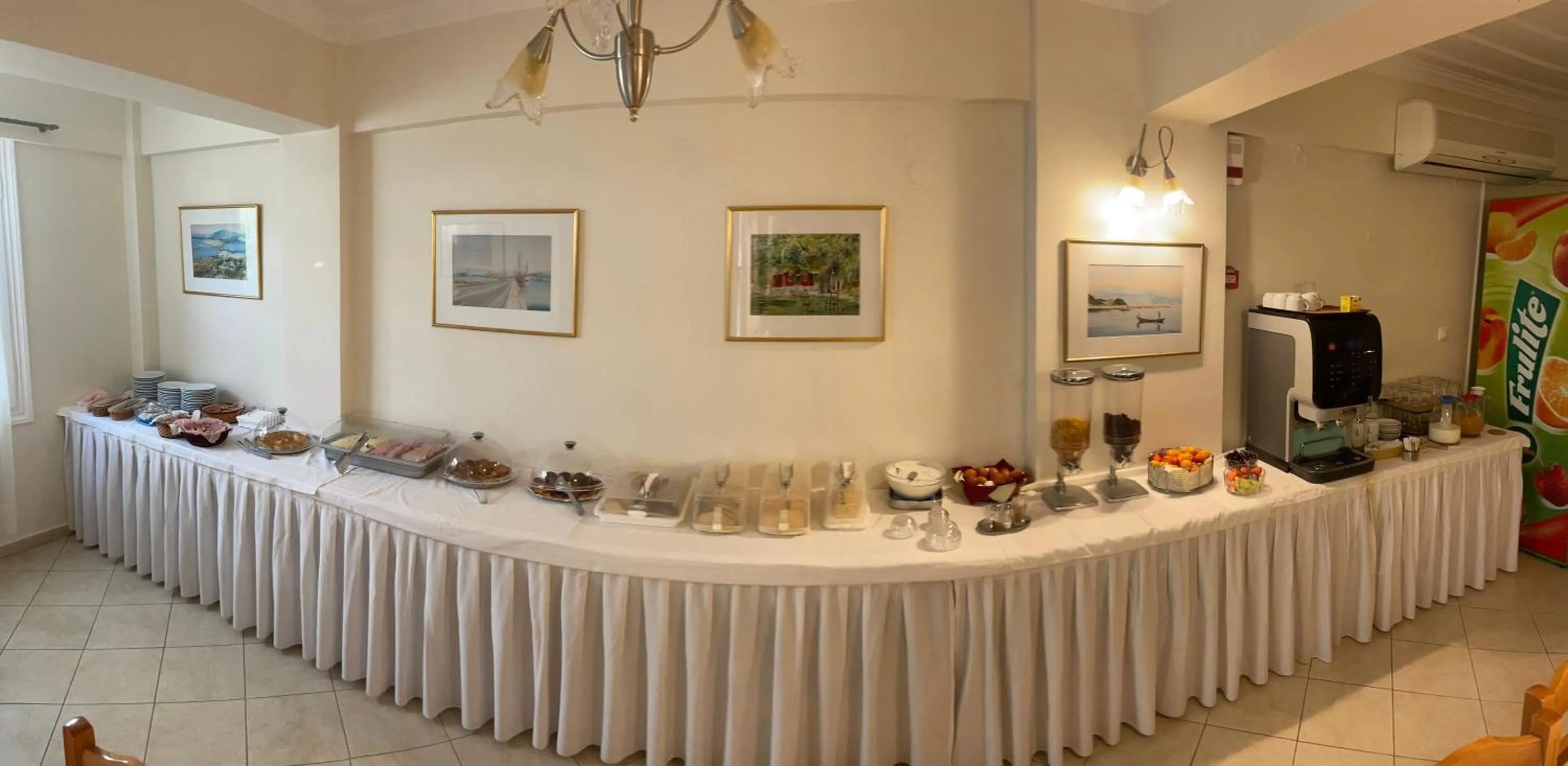 Food and drinks in Sofia Hotel