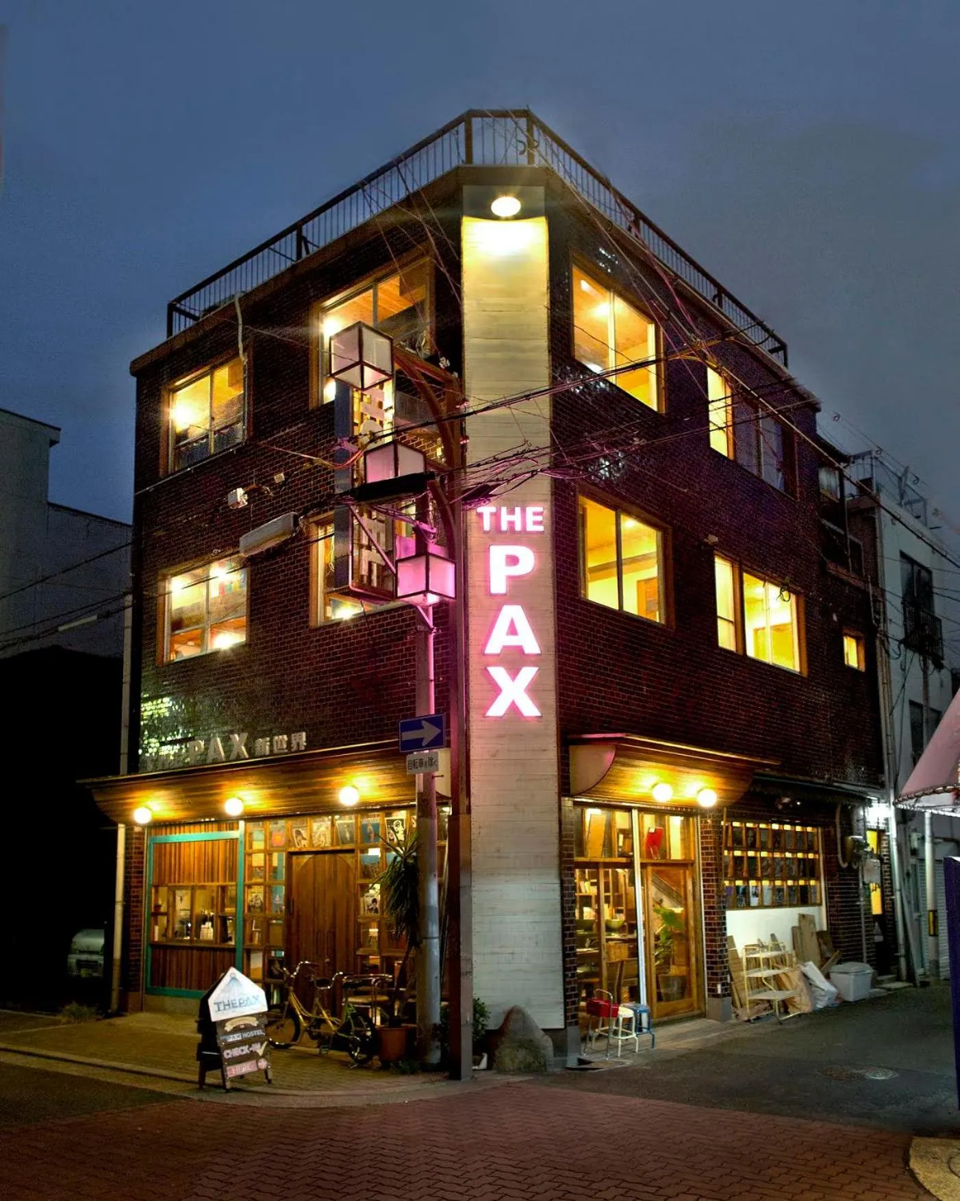 Facade/entrance in The Pax Hostel