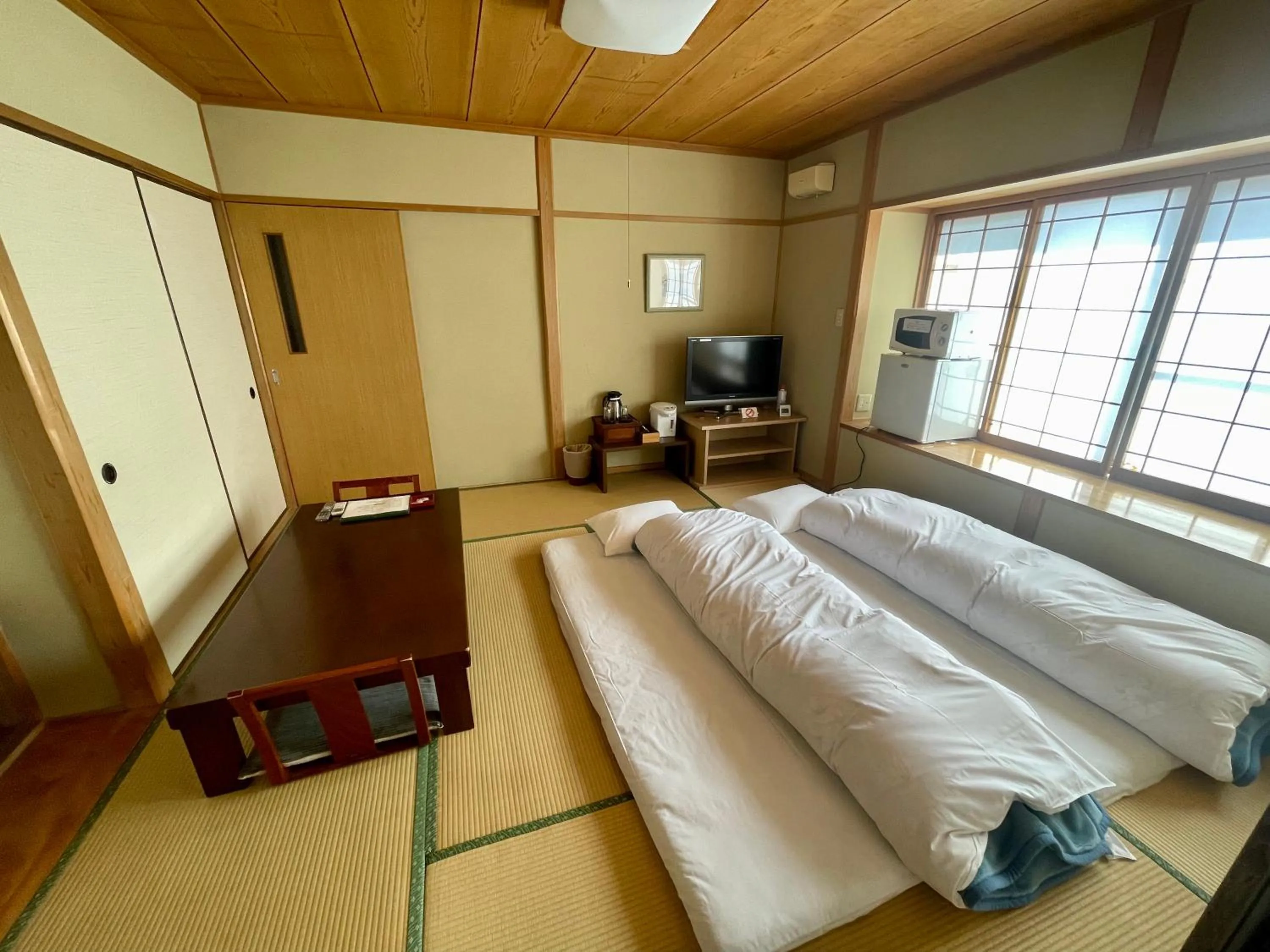 Bedroom, Bed in Ryokan Yamanami