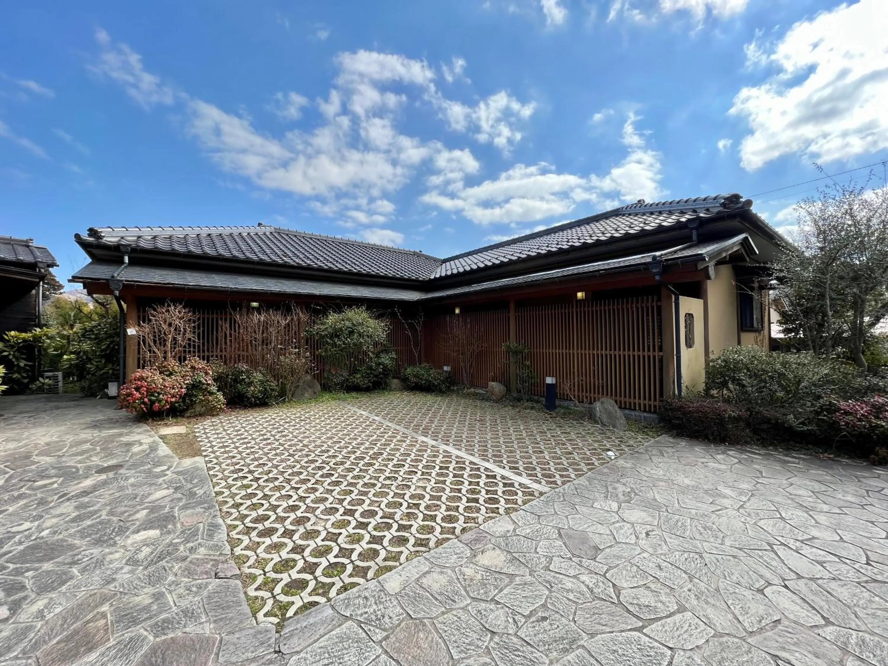 Property building in Ryokan Yamanami