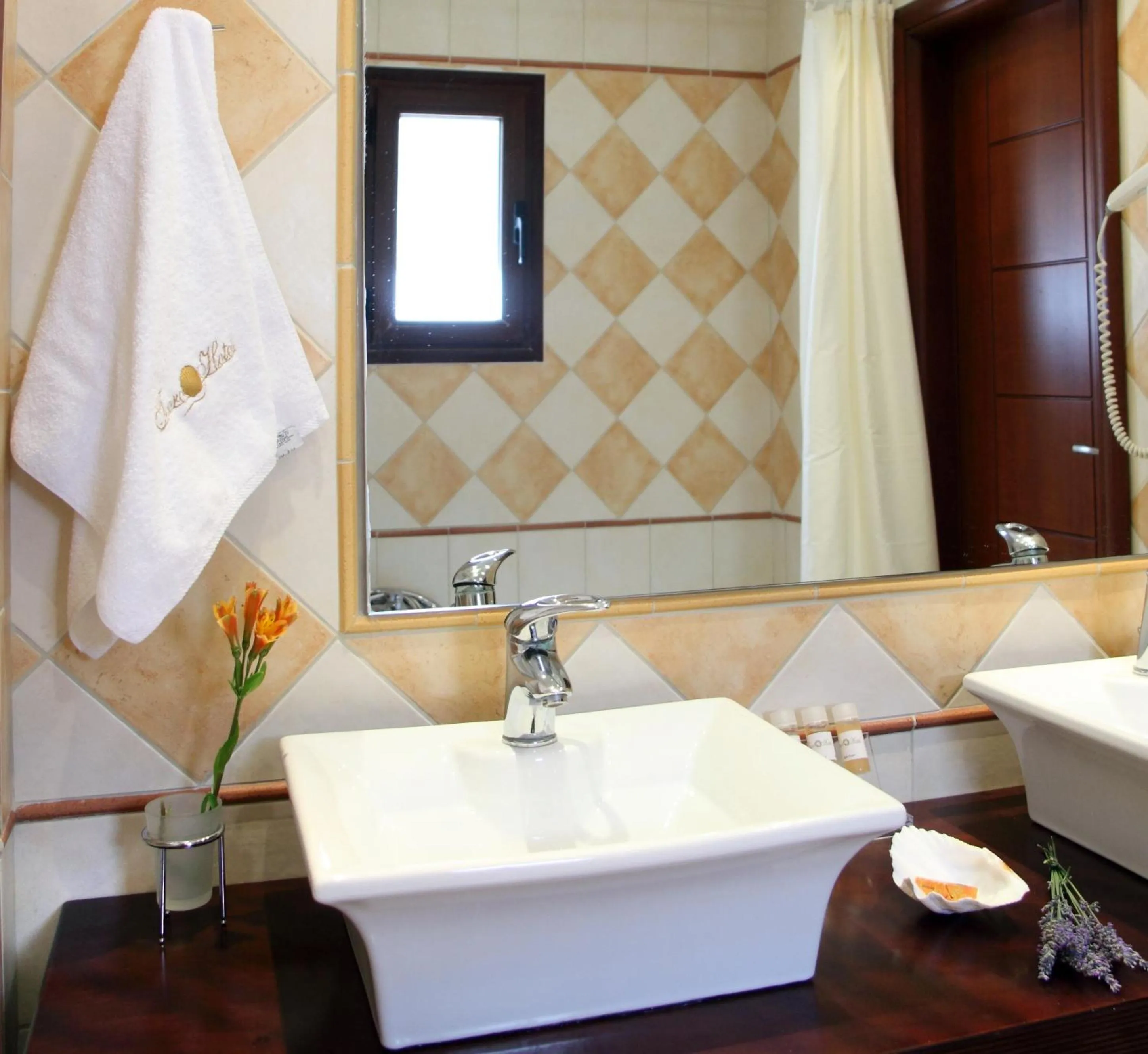 Bathroom in Hotel Tesoro