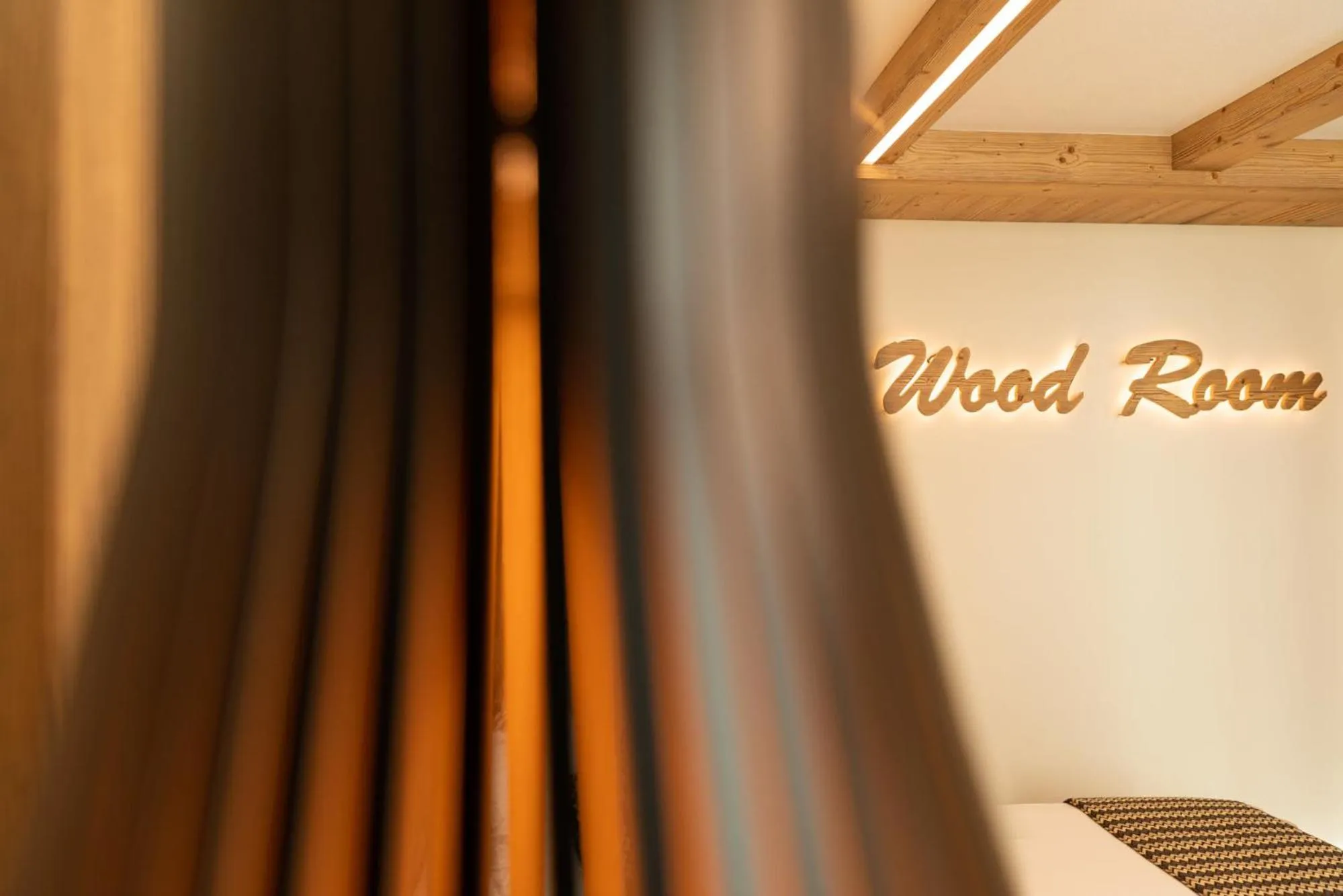 Logo/Certificate/Sign in Green Rose