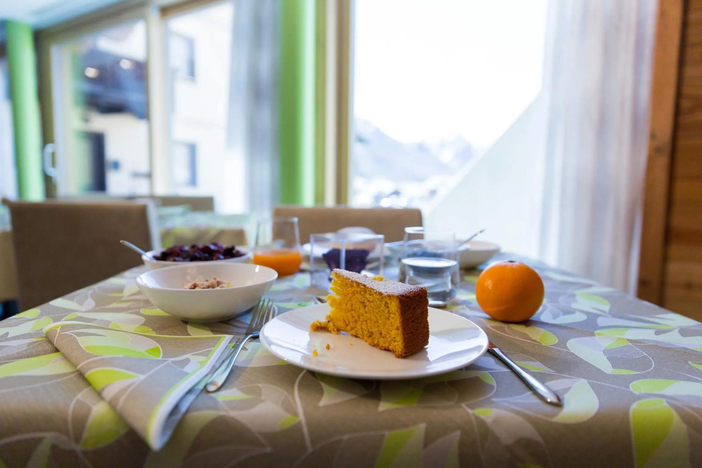 Lounge or bar in Green Rose