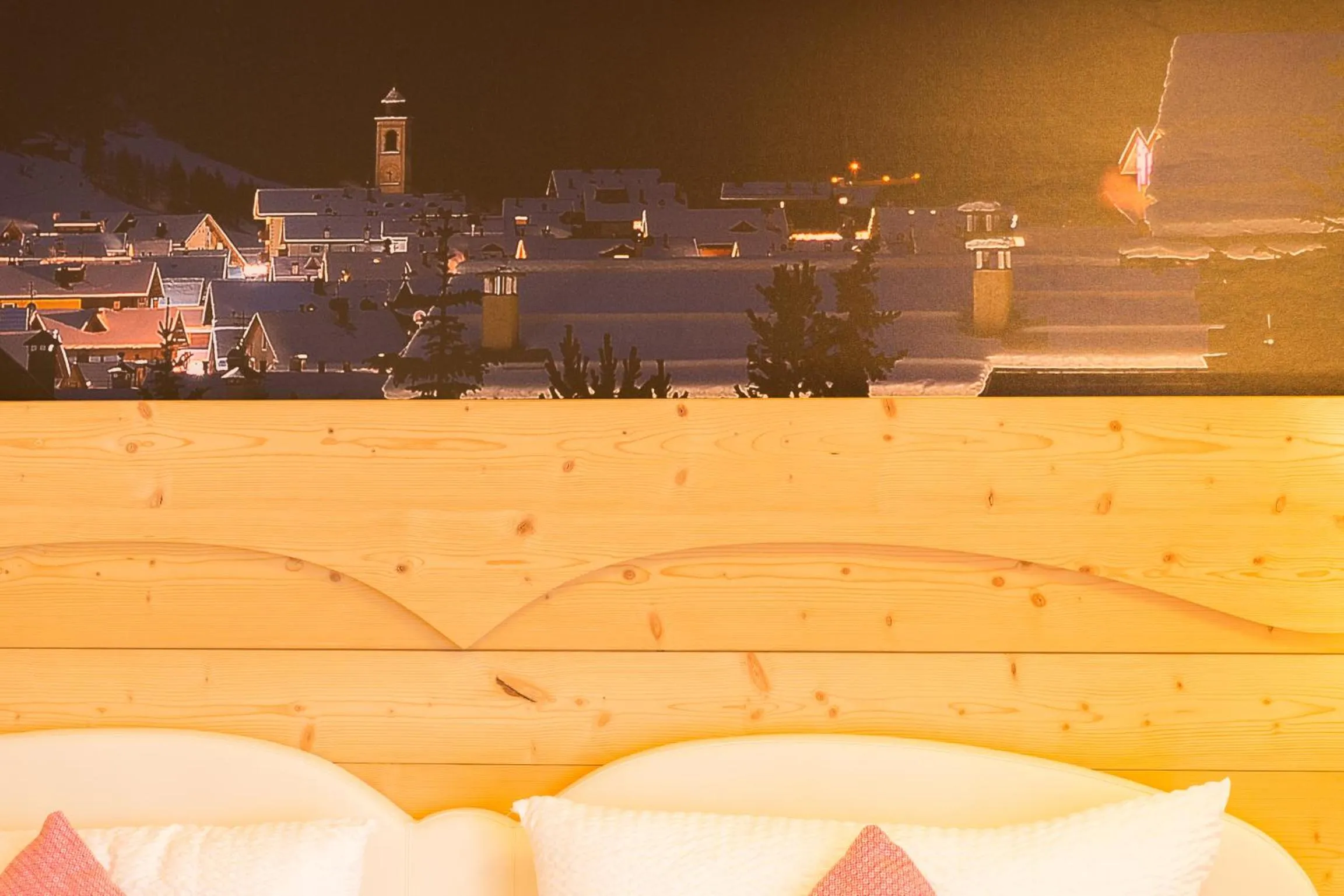 Shower in Green Rose