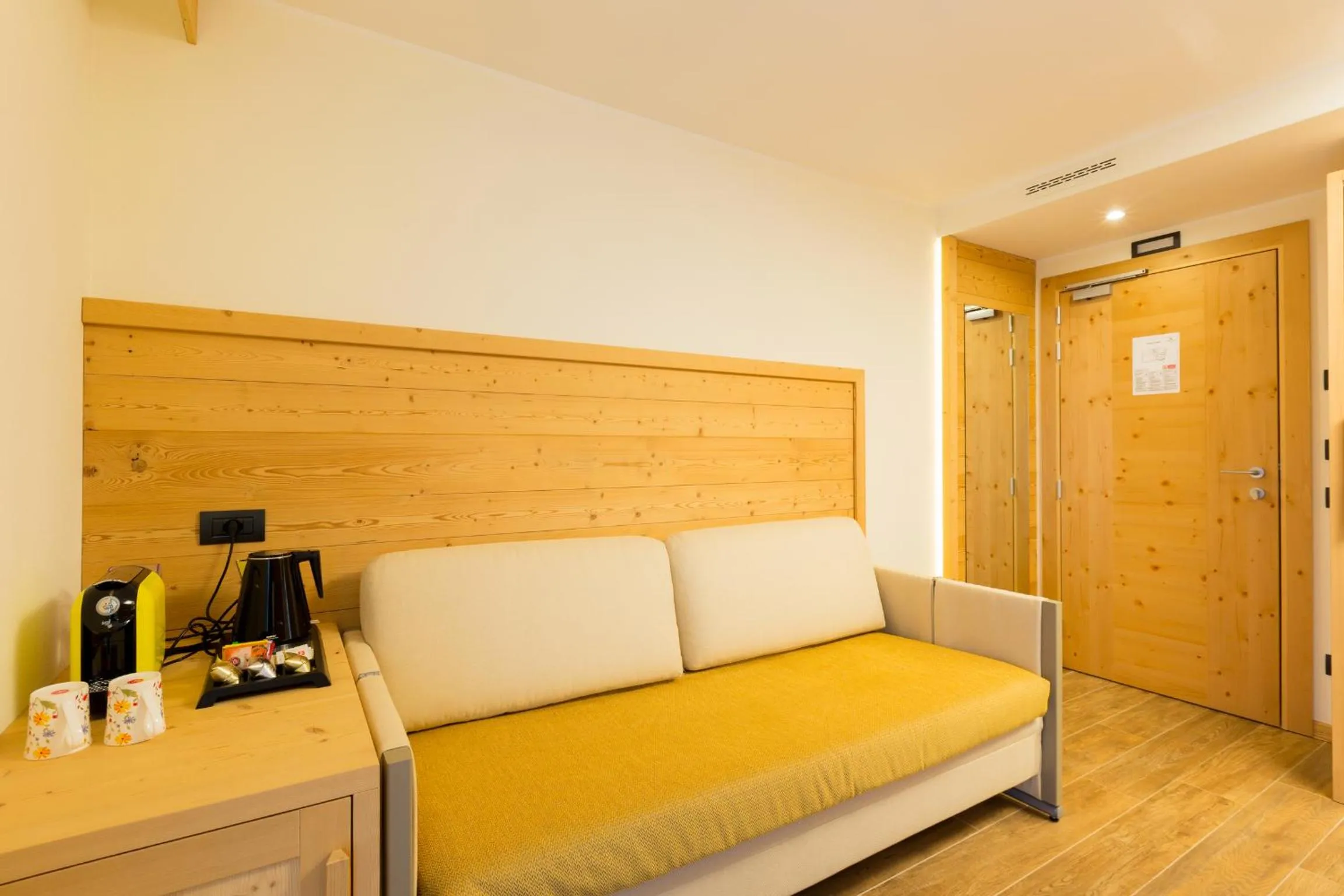 Shower in Green Rose