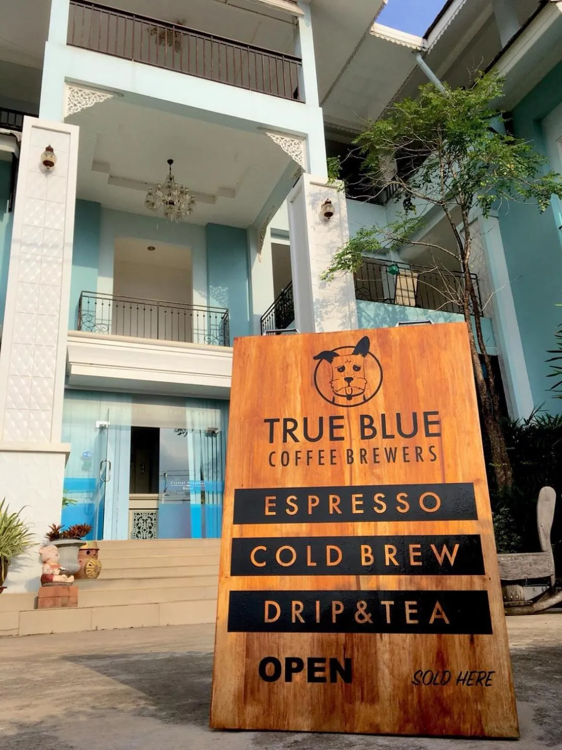 Facade/entrance in Crystal Nongkhai Hotel