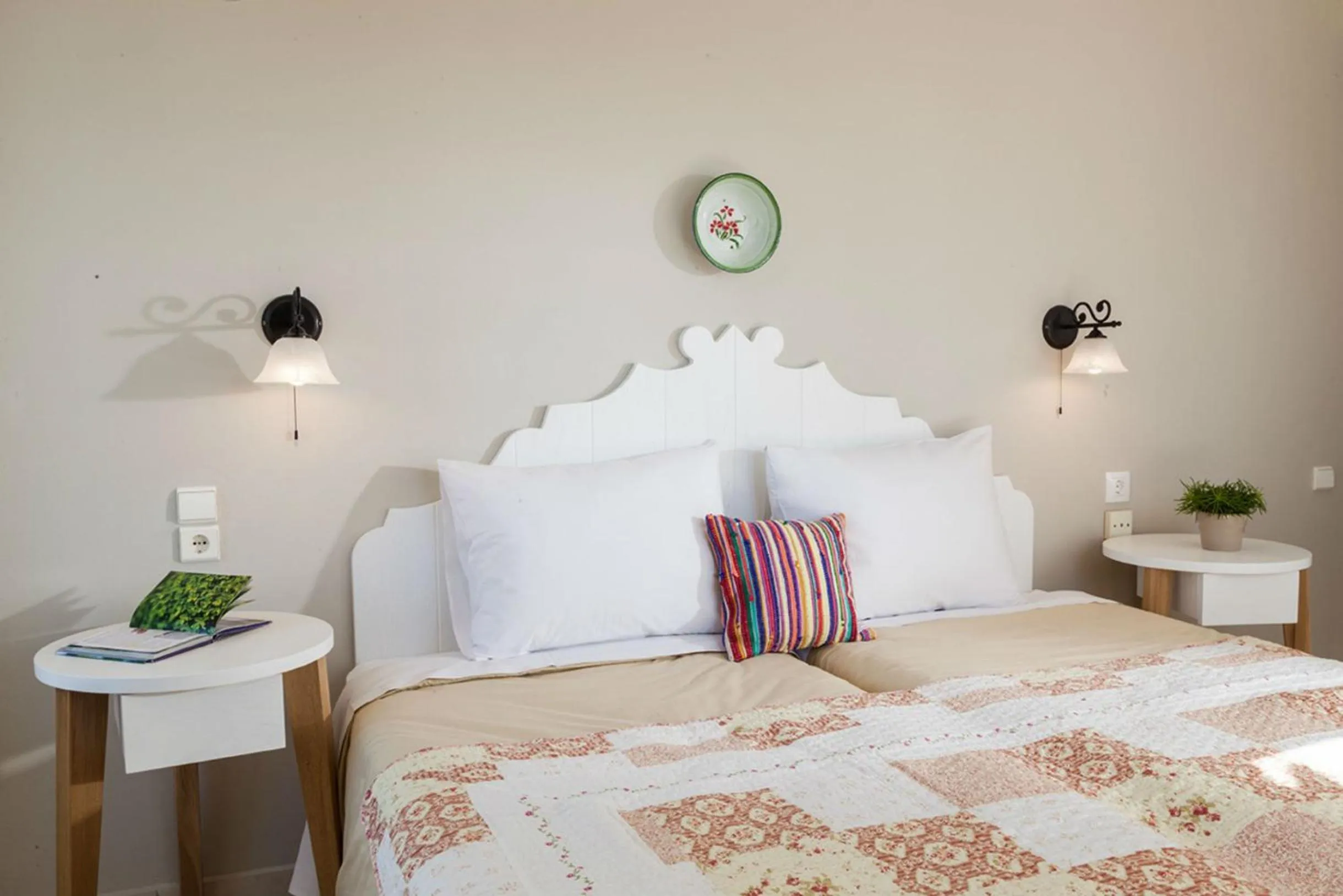 Bedroom in 7 Brothers Hotel