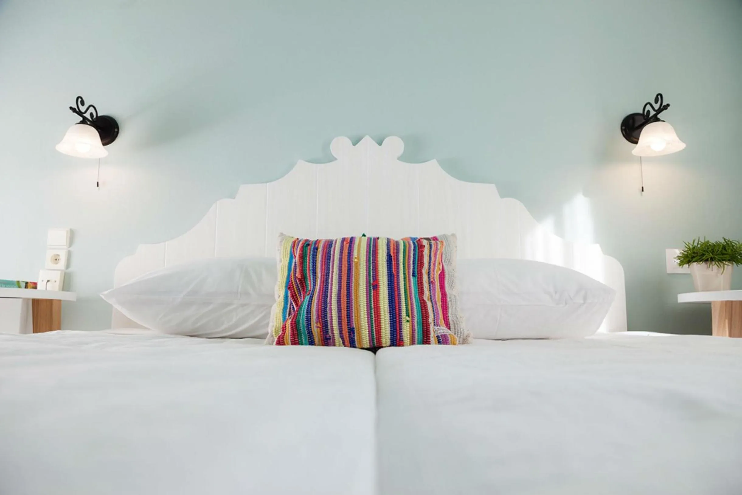 Bedroom in 7 Brothers Hotel