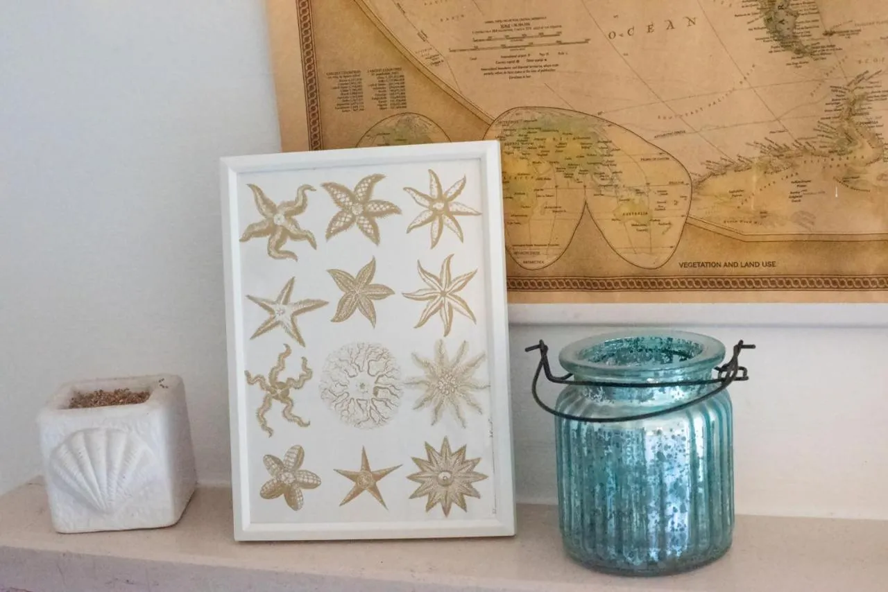 Decorative detail in Azzurro lido adriano vista mare