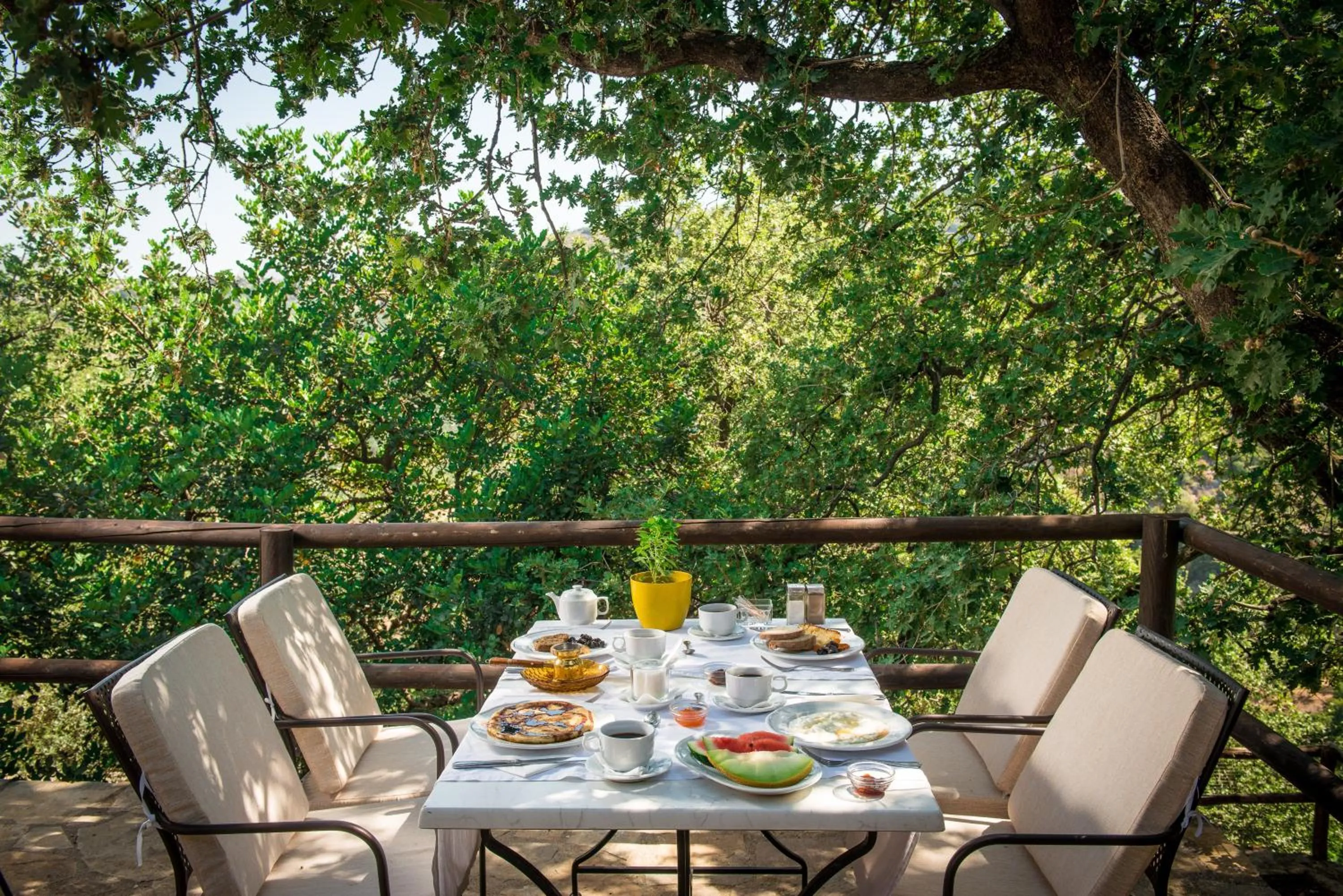 Restaurant/places to eat in Enagron Ecotourism Village