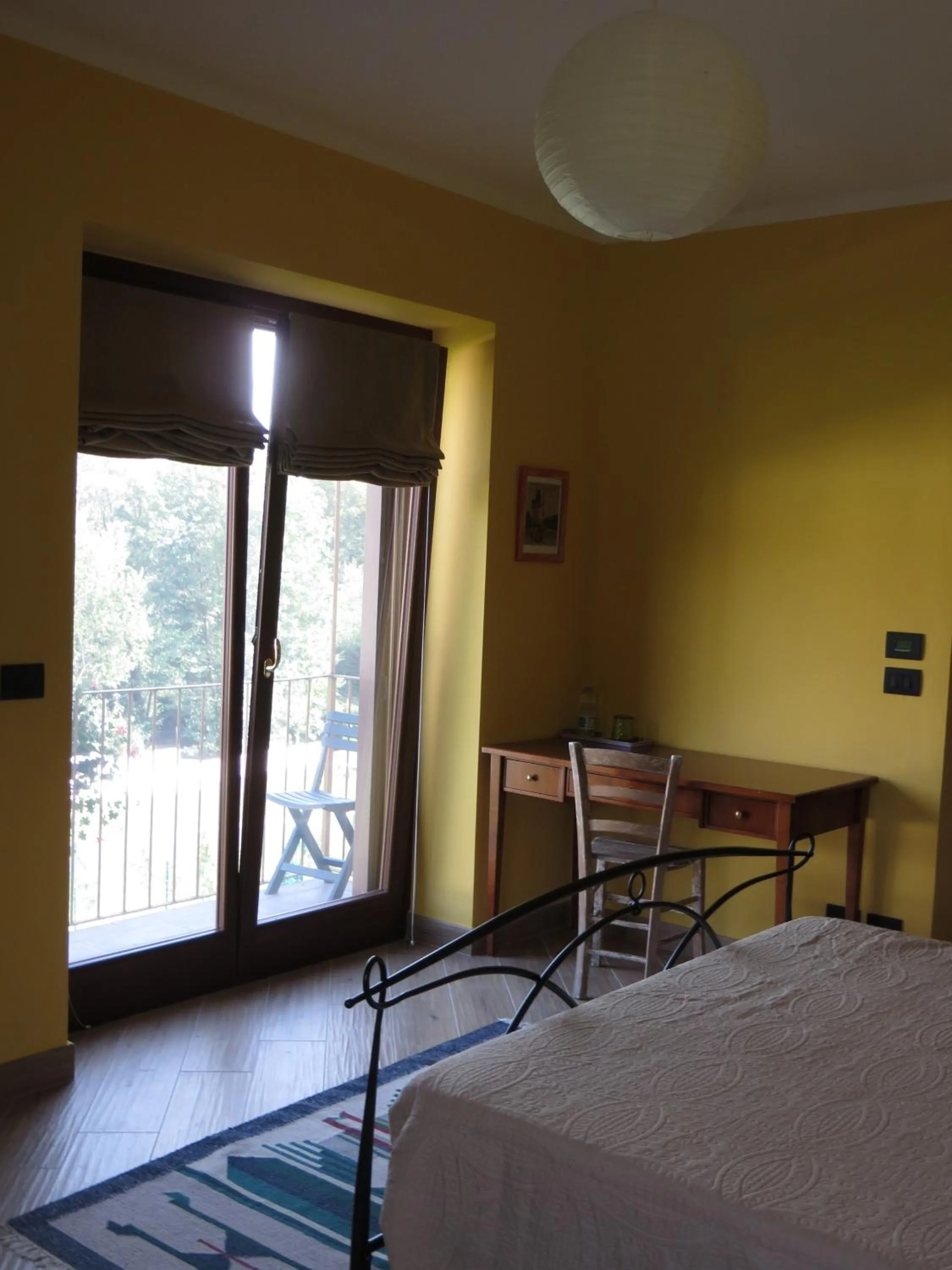 Photo of the whole room in La Bella Dormiente B&B