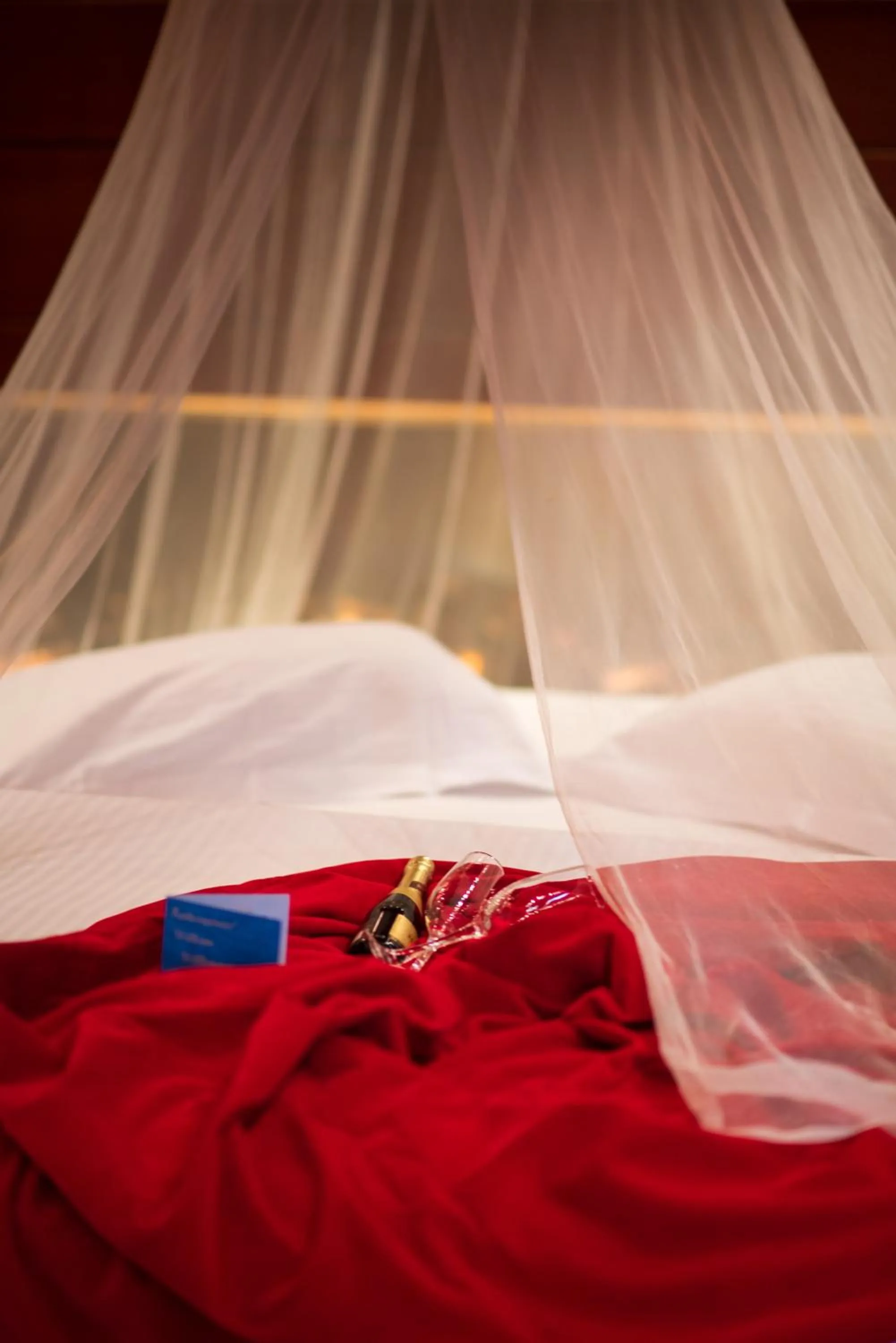 Bed in Anastazia Luxury Suites & Spa