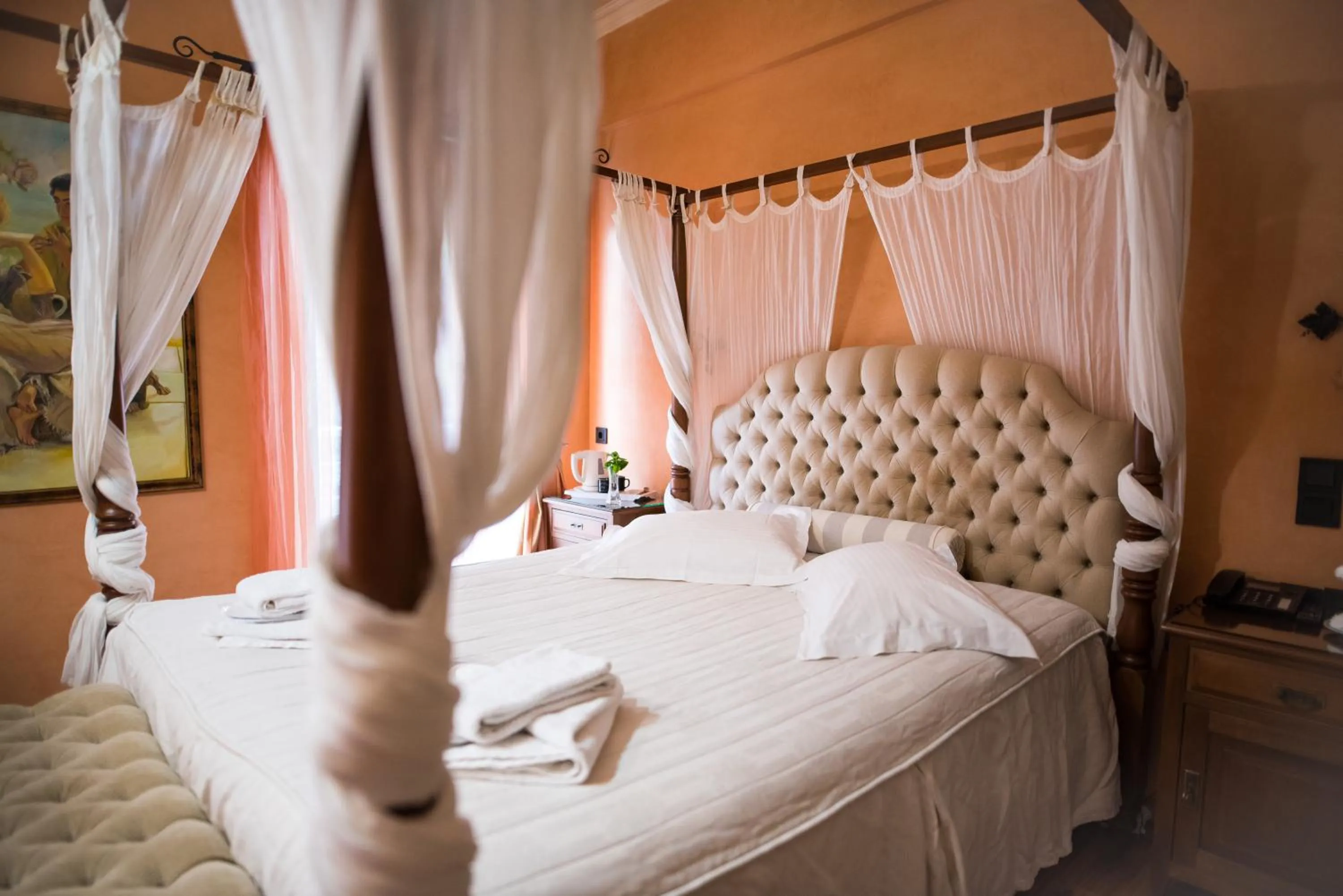 Bed in Anastazia Luxury Suites & Spa