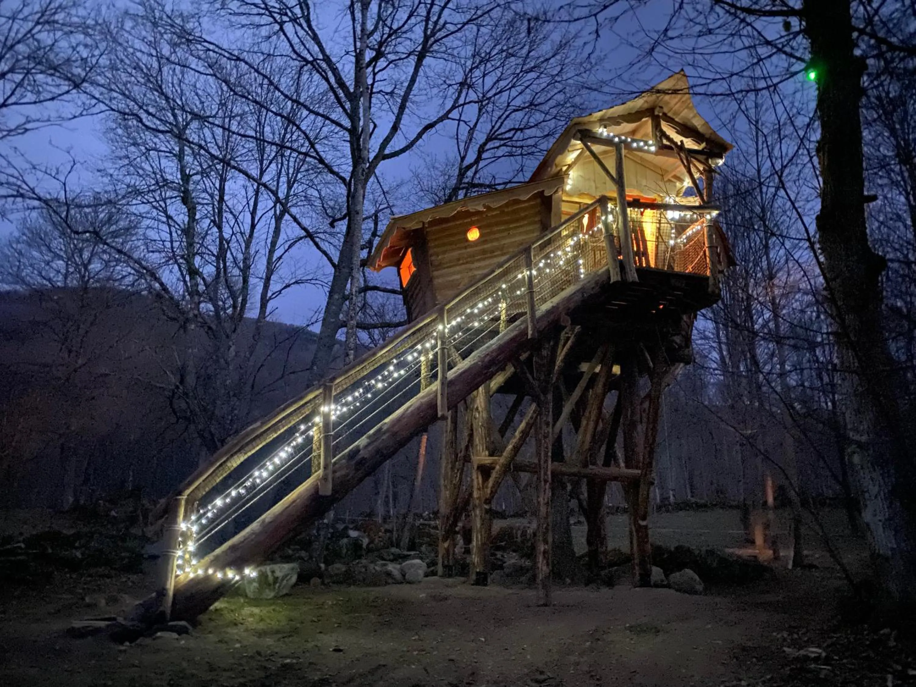 Les Cabanes De Pyrene