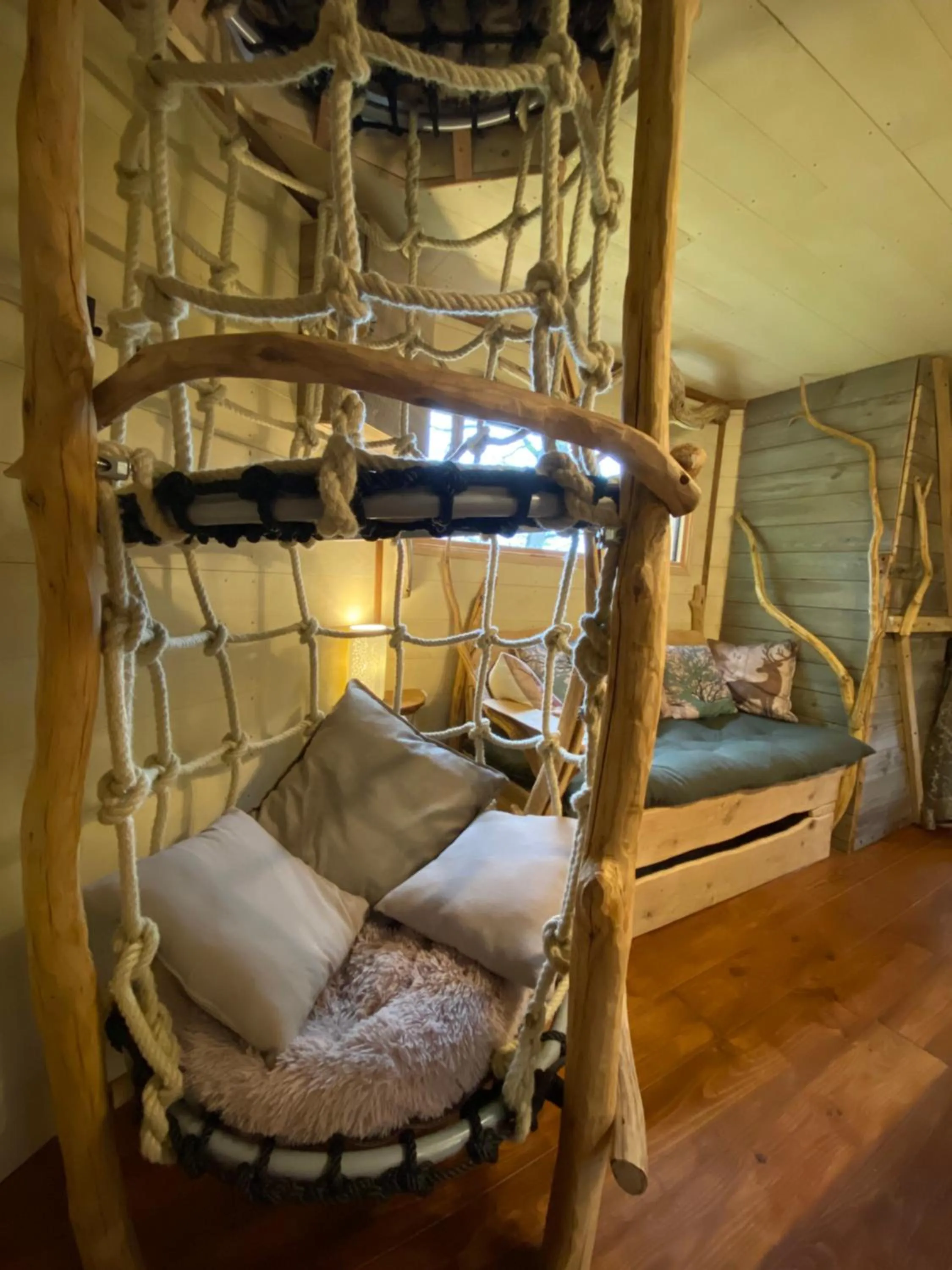 Living room, Bed in Les Cabanes De Pyrene