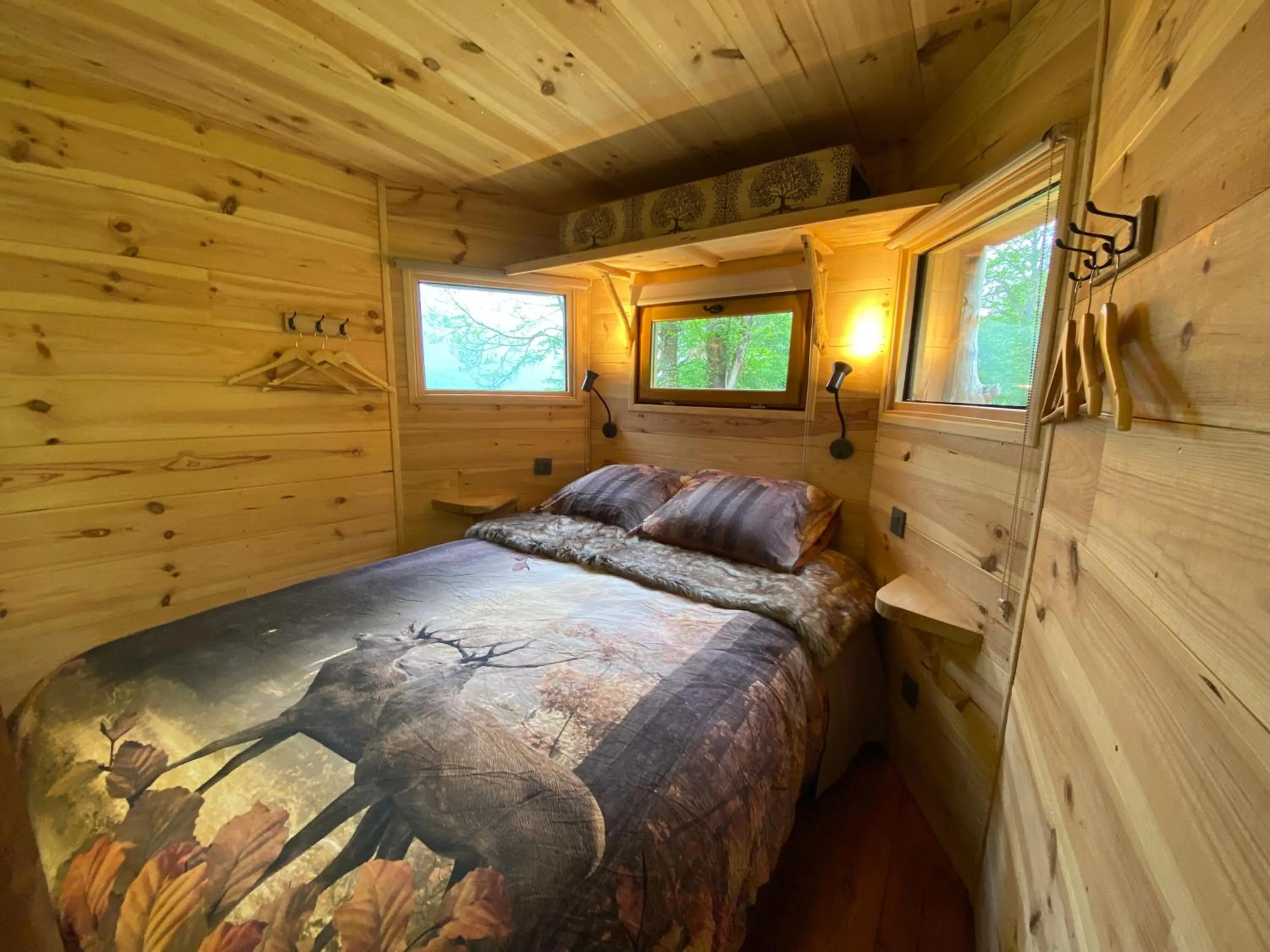 Bedroom, Bed in Les Cabanes De Pyrene