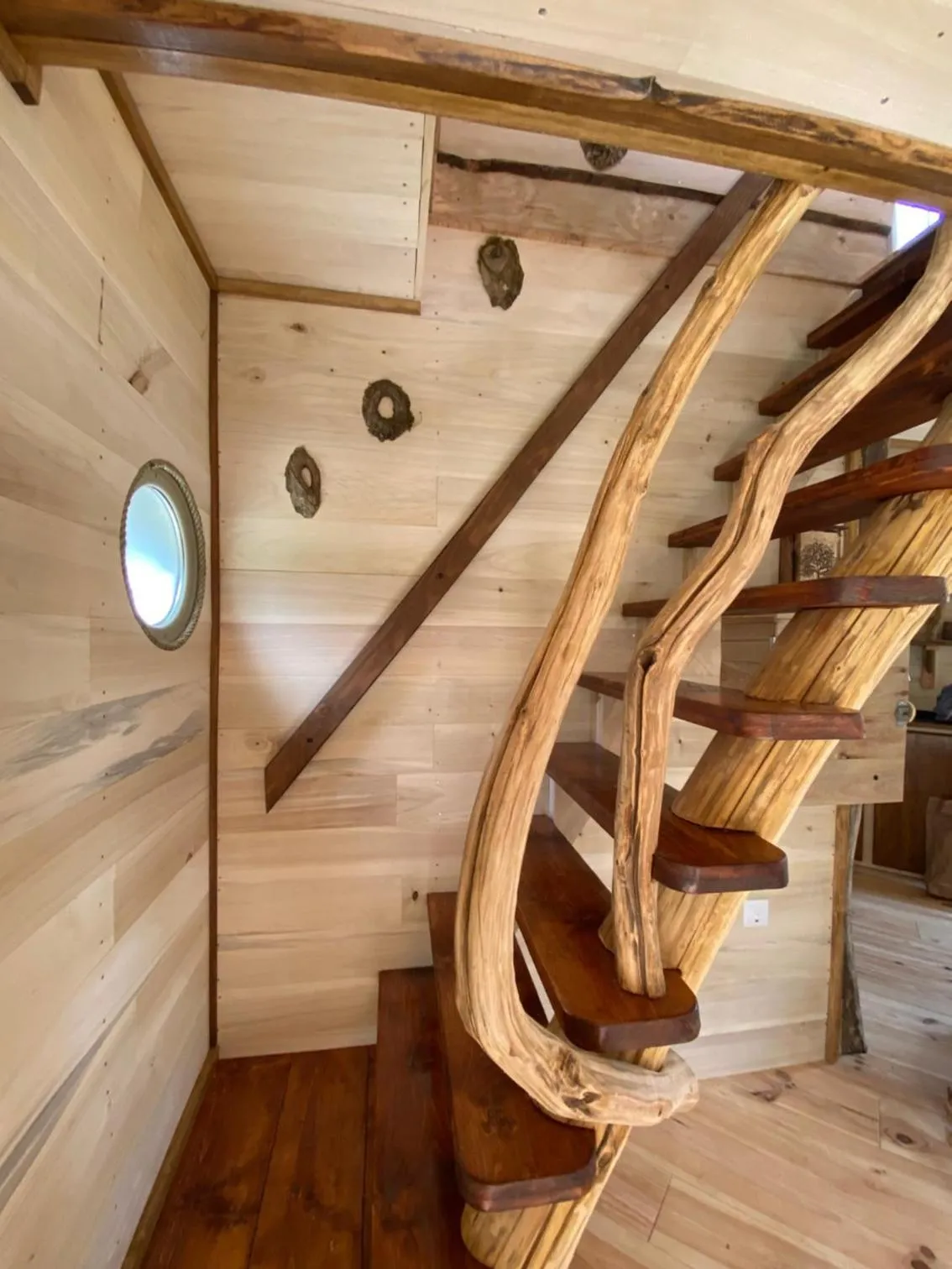 Decorative detail in Les Cabanes De Pyrene