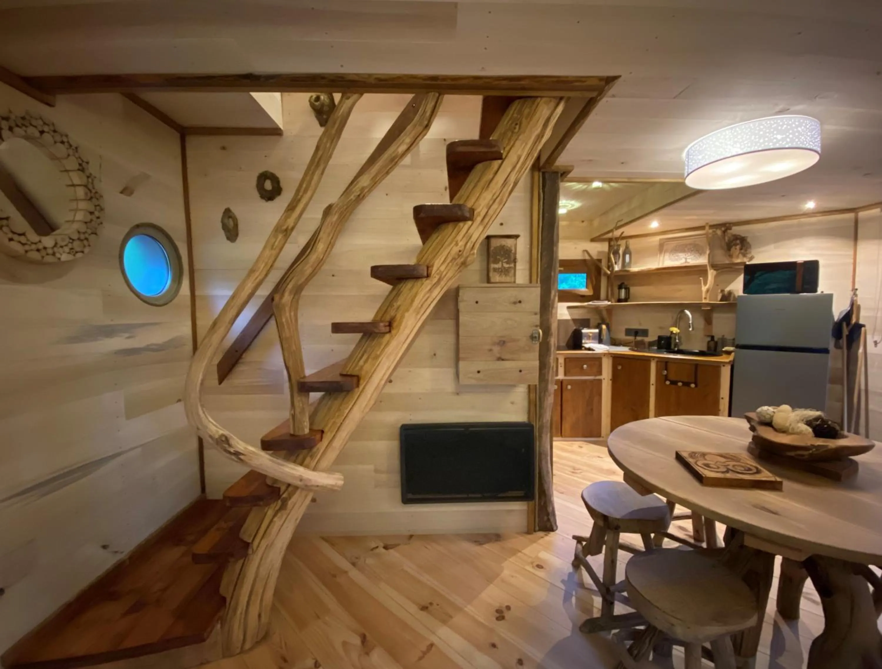 Dining area in Les Cabanes De Pyrene